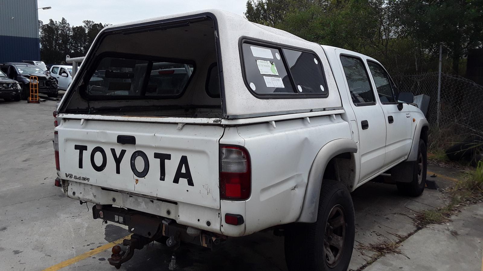 View Auto part Right Guard Liner Toyota Hilux 2004