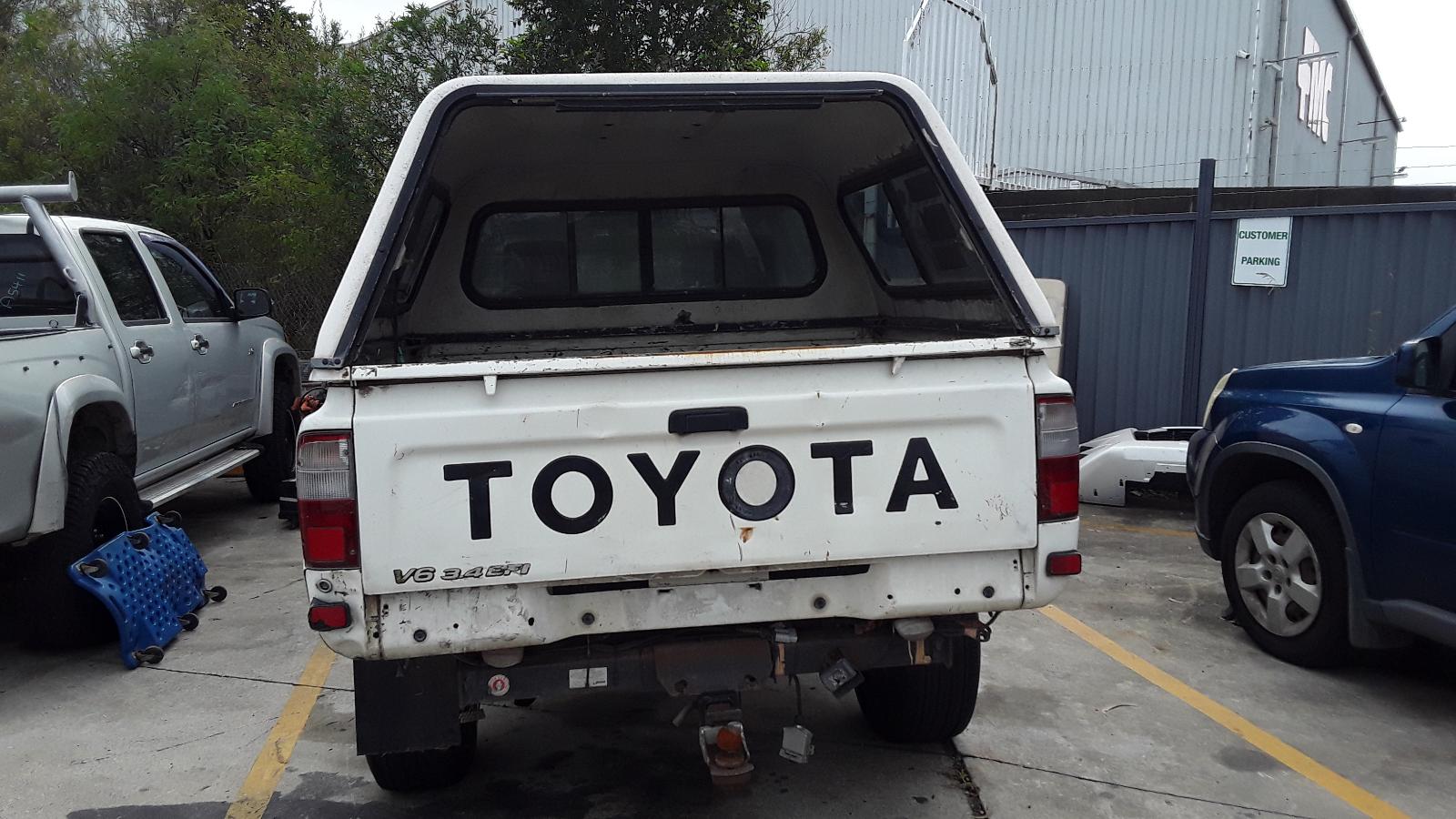 View Auto part Right Guard Liner Toyota Hilux 2004