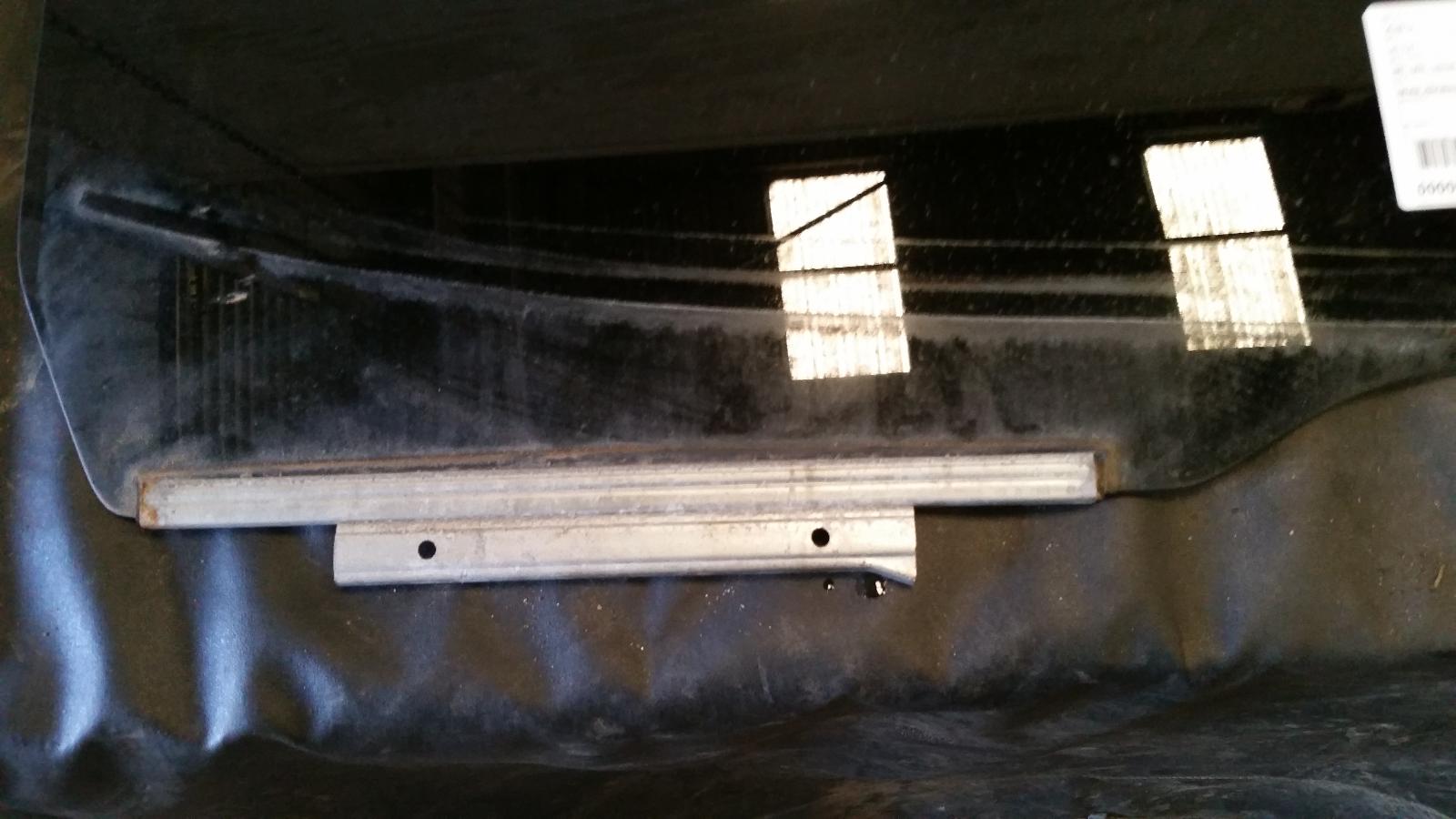 View Auto part Right Rear Door Window Mitsubishi Triton 2007