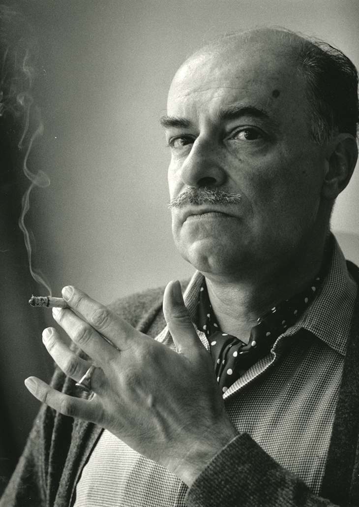 Nikos Hadjikyriakos-Ghika in Hydra, 1960. Benaki Museum – Ghika Gallery, Athens. Photo: Suschitzky. © The Estate of Wolfgang Suschitzky