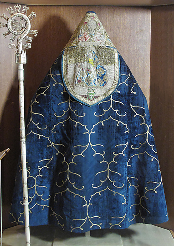 Cope, ca. 1438, Made in Burgos, Castile-León, Spain, Silk, metal thread, 56 1/2 × 112 in. (143.5 × 284.5 cm), The Cloisters Collection, 1953, courtesy Metropolitan Museum of Art, New York