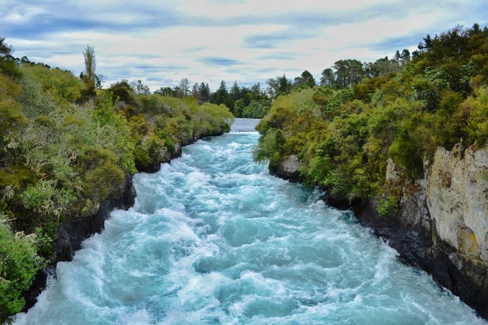 huka-falls-min