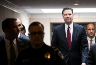 James Comey Tall
