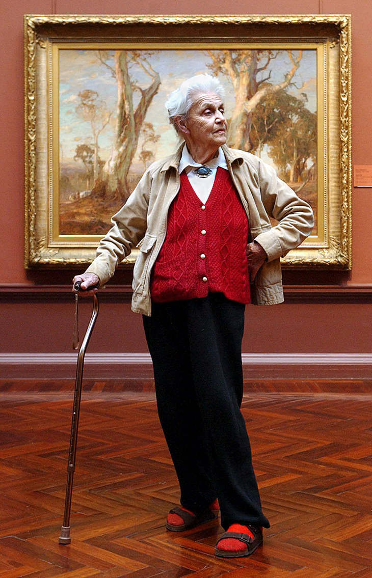 Nora Heysen at 92, pictured in front of Hans Heysen’s Red Gold, Art Gallery of South Australia, 2003, Photo: Brenton Edwards, © News Ltd