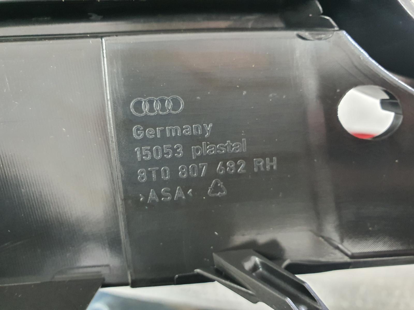 View Auto part Right Indicator/Fog/Side Audi A5 2010