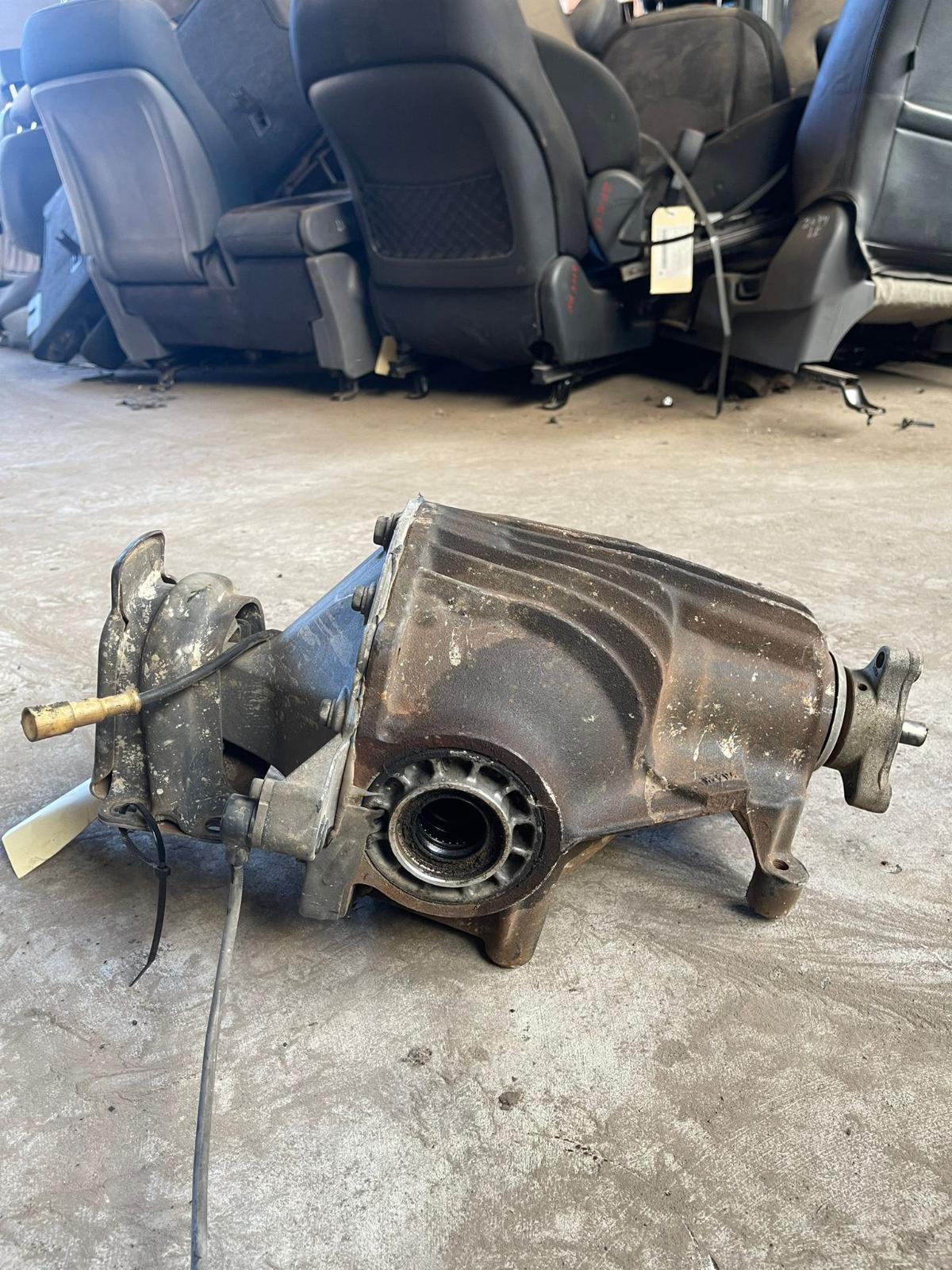 Differential Centre Commodore Holden 2005