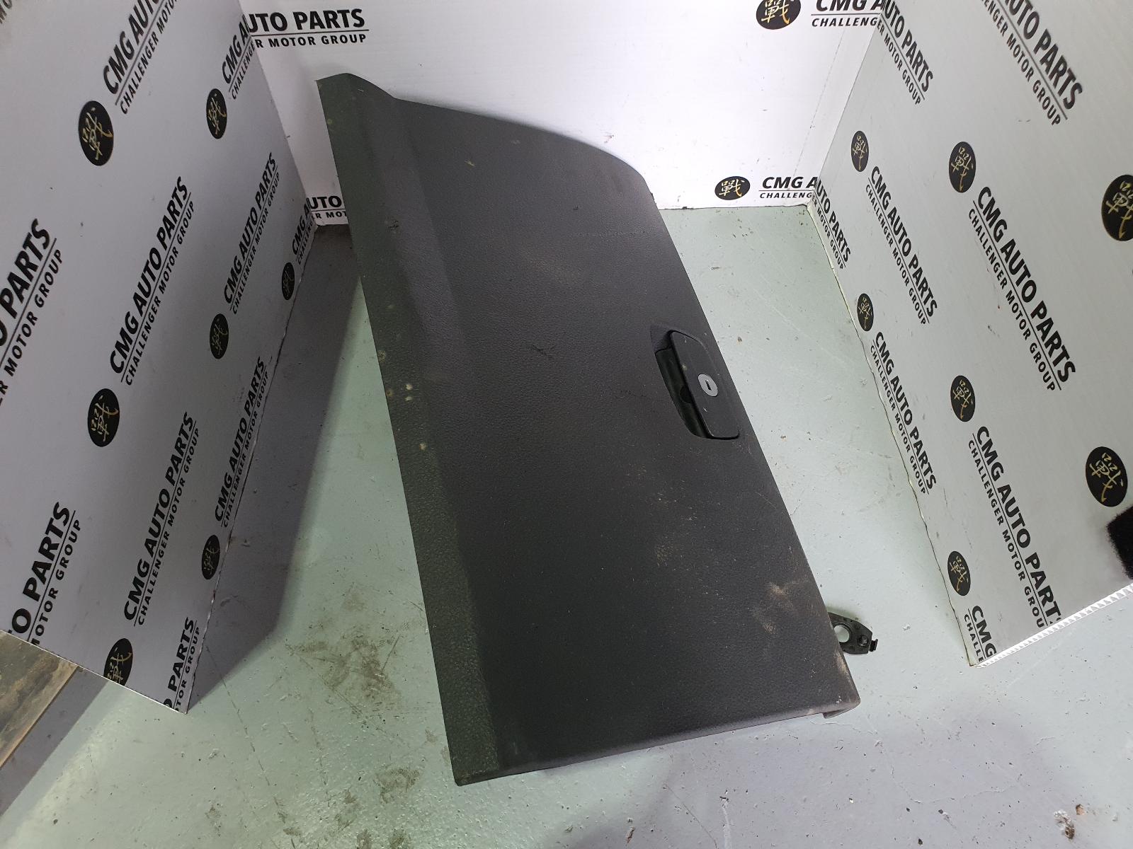 View Auto part Glove Box Volkswagen Amarok 2014