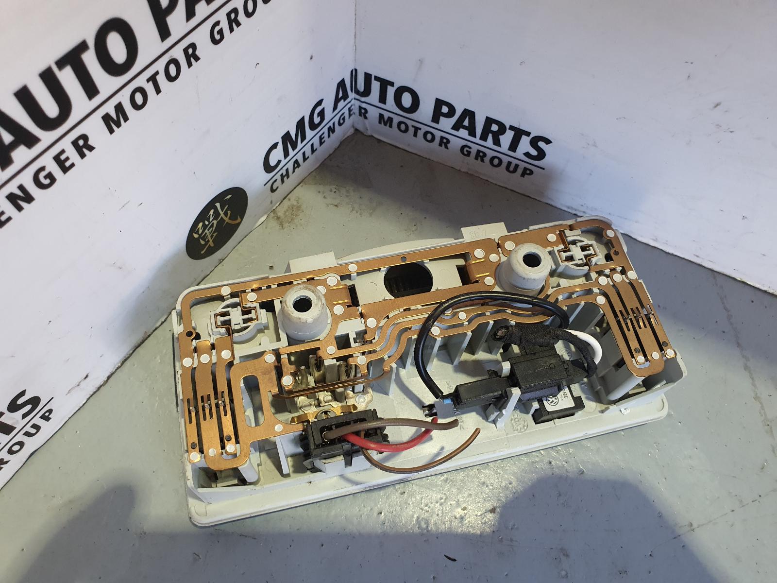 View Auto part Courtesy Light Volkswagen Amarok 2014