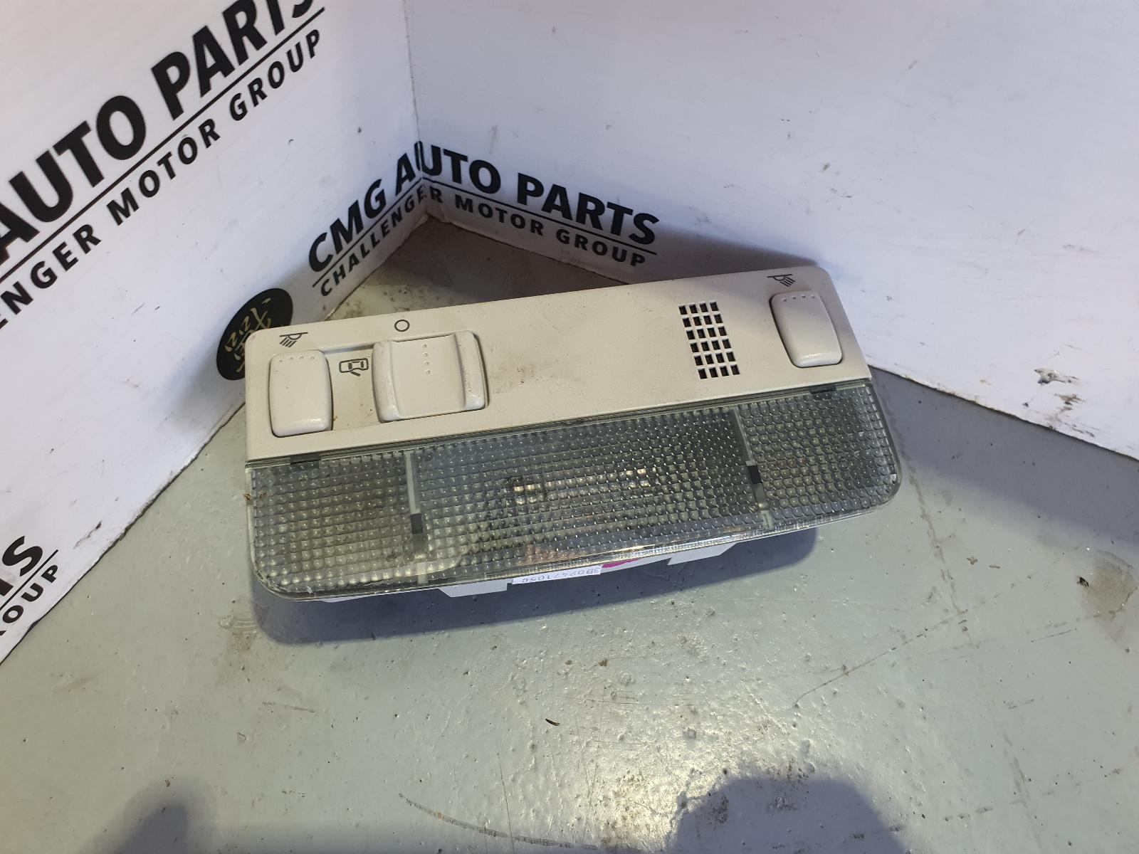 View Auto part Courtesy Light Volkswagen Amarok 2014