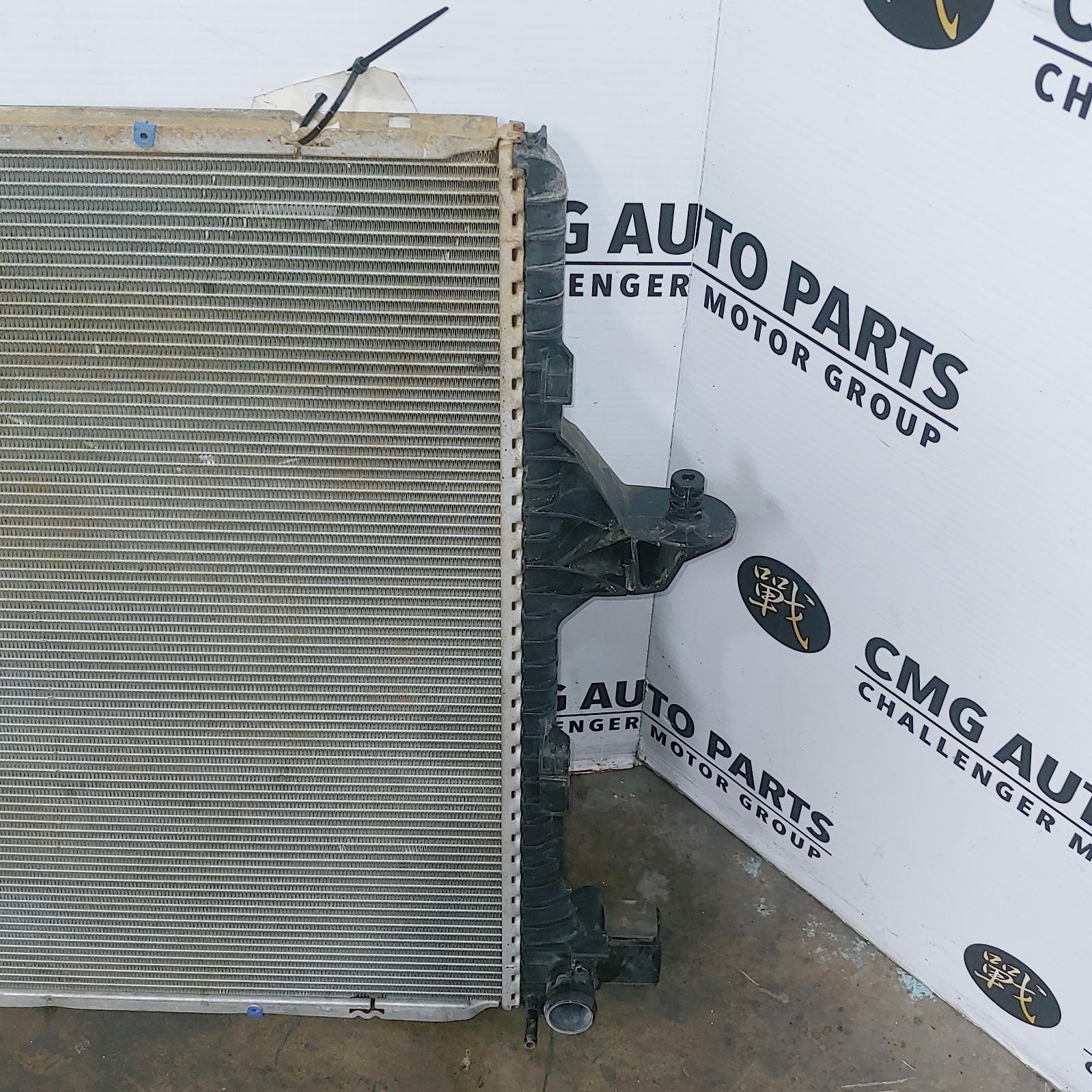 View Auto part Radiator Volkswagen Amarok 2014