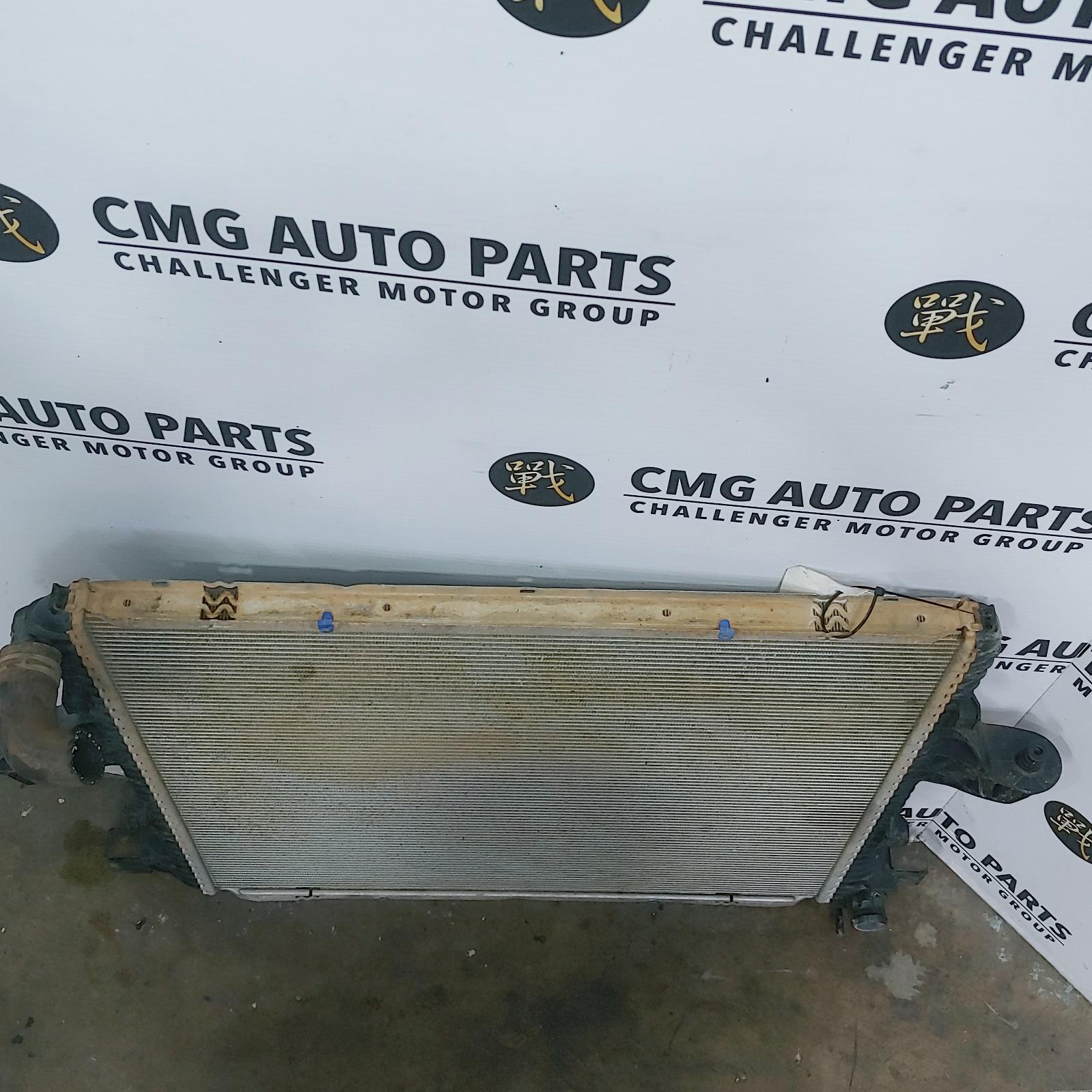 View Auto part Radiator Volkswagen Amarok 2014