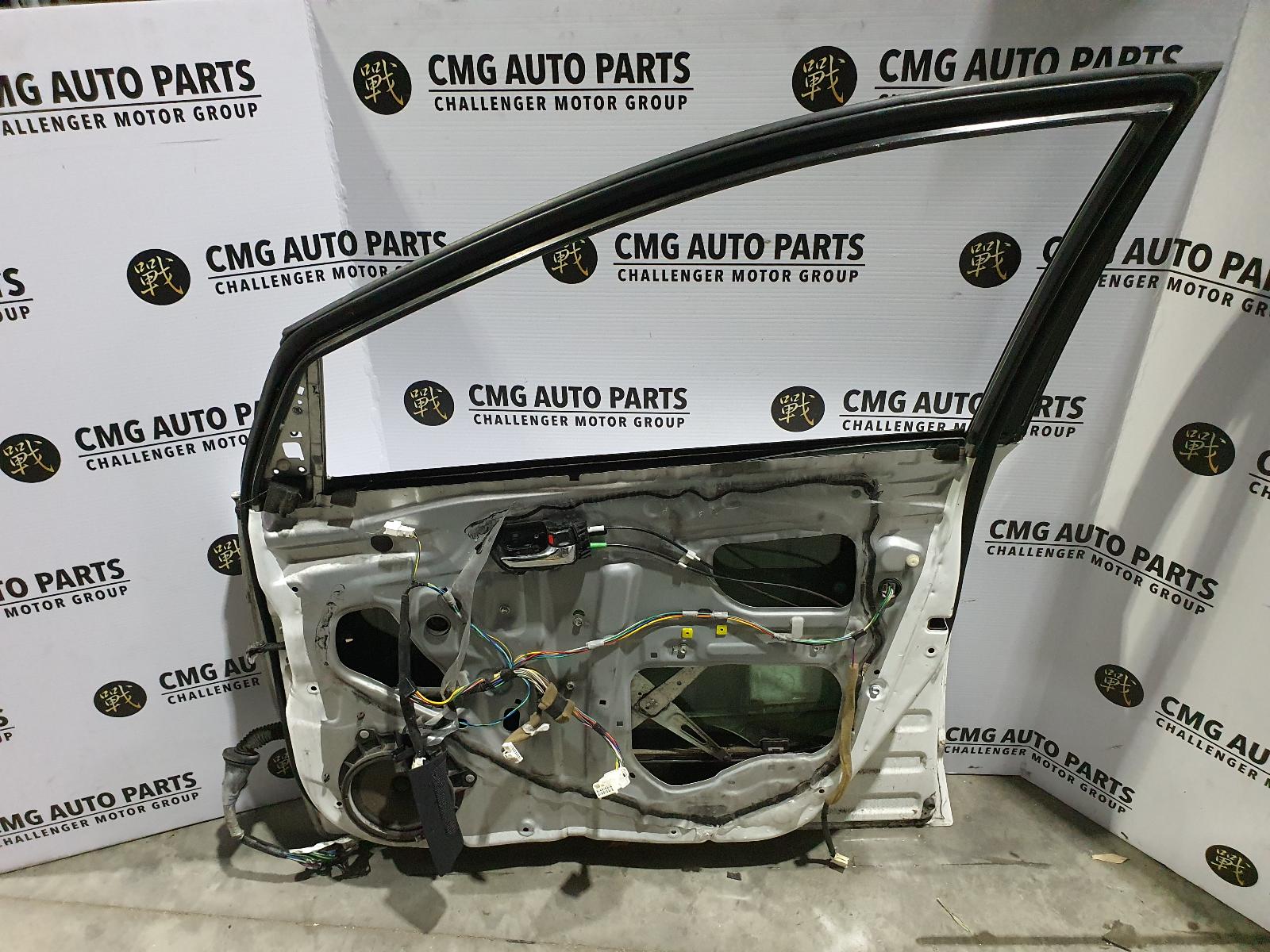 2008 Toyota Prius Right Front Window Reg/Motor View Auto part Right Front Window Reg/Motor Toyota Prius 2008