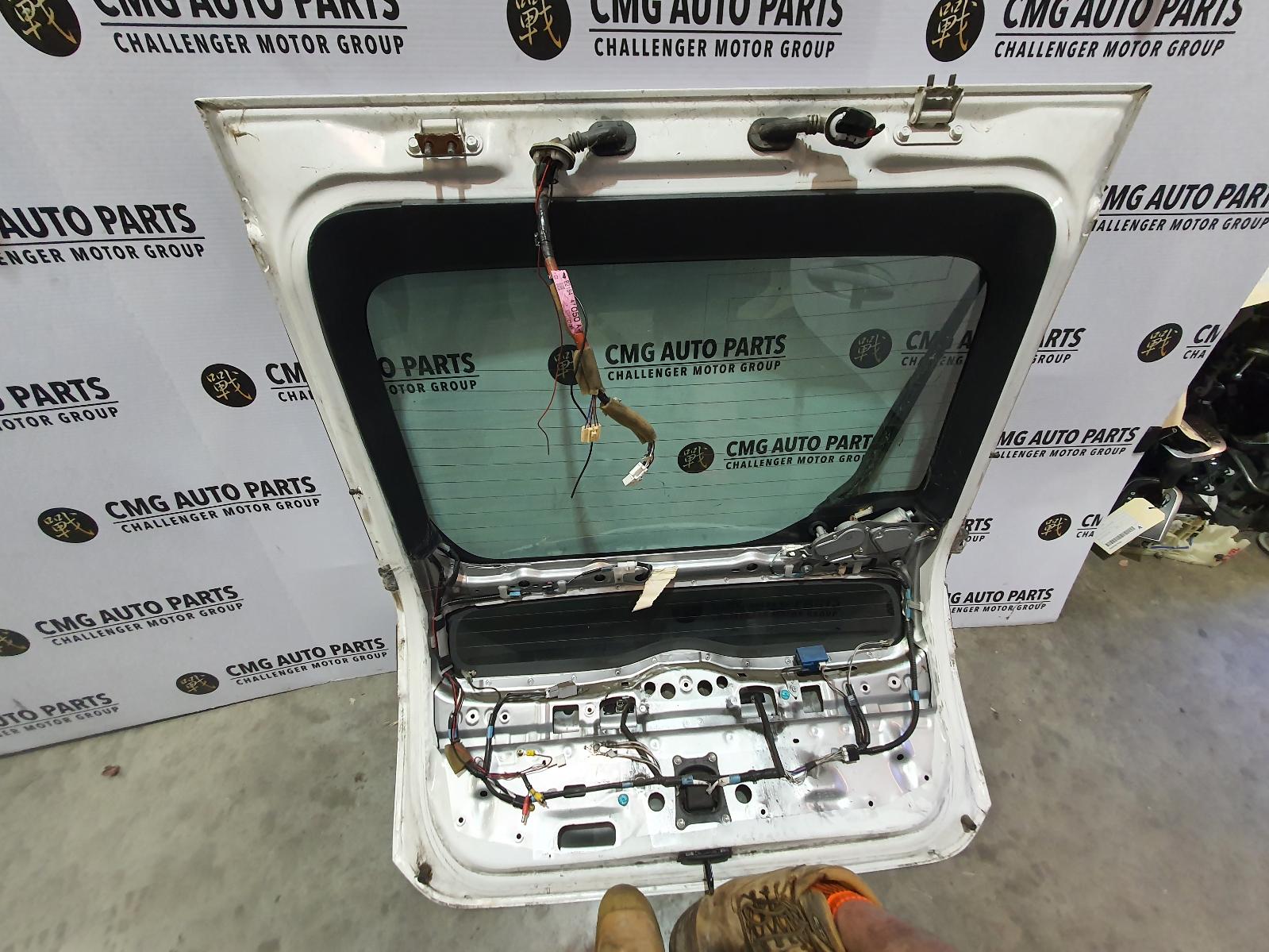 View Auto part Door/Boot/Gate Lock Toyota Prius 2008