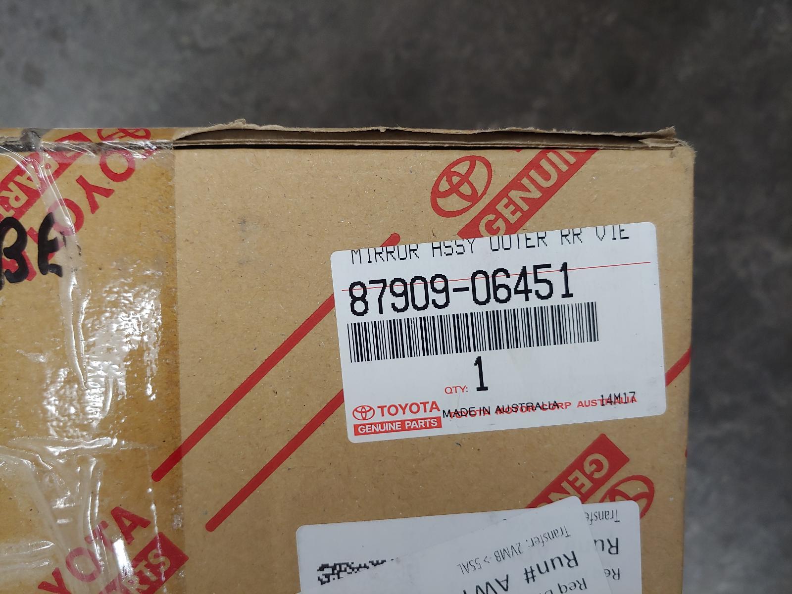 View Auto part Left Door Mirror Toyota Camry 2015