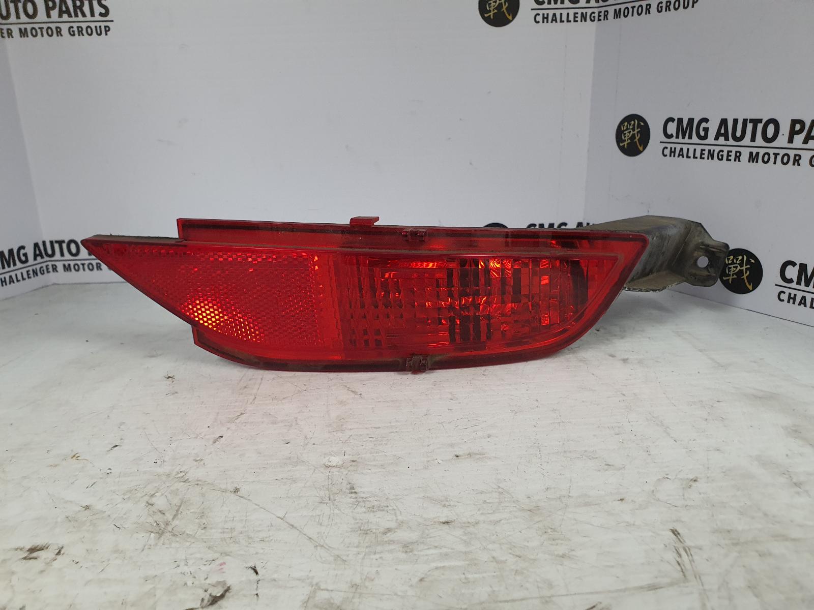 View Auto part Right Indicator/Fog/Side Ford Fiesta 2016