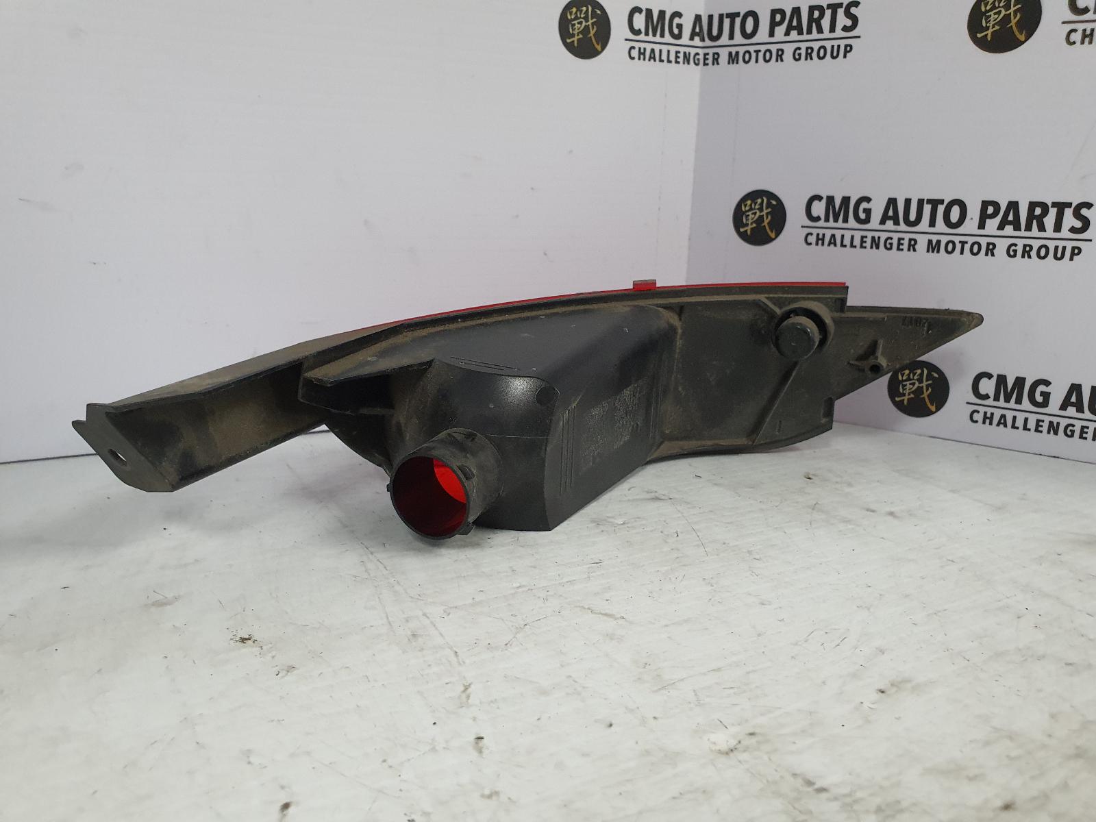 View Auto part Right Indicator/Fog/Side Ford Fiesta 2016