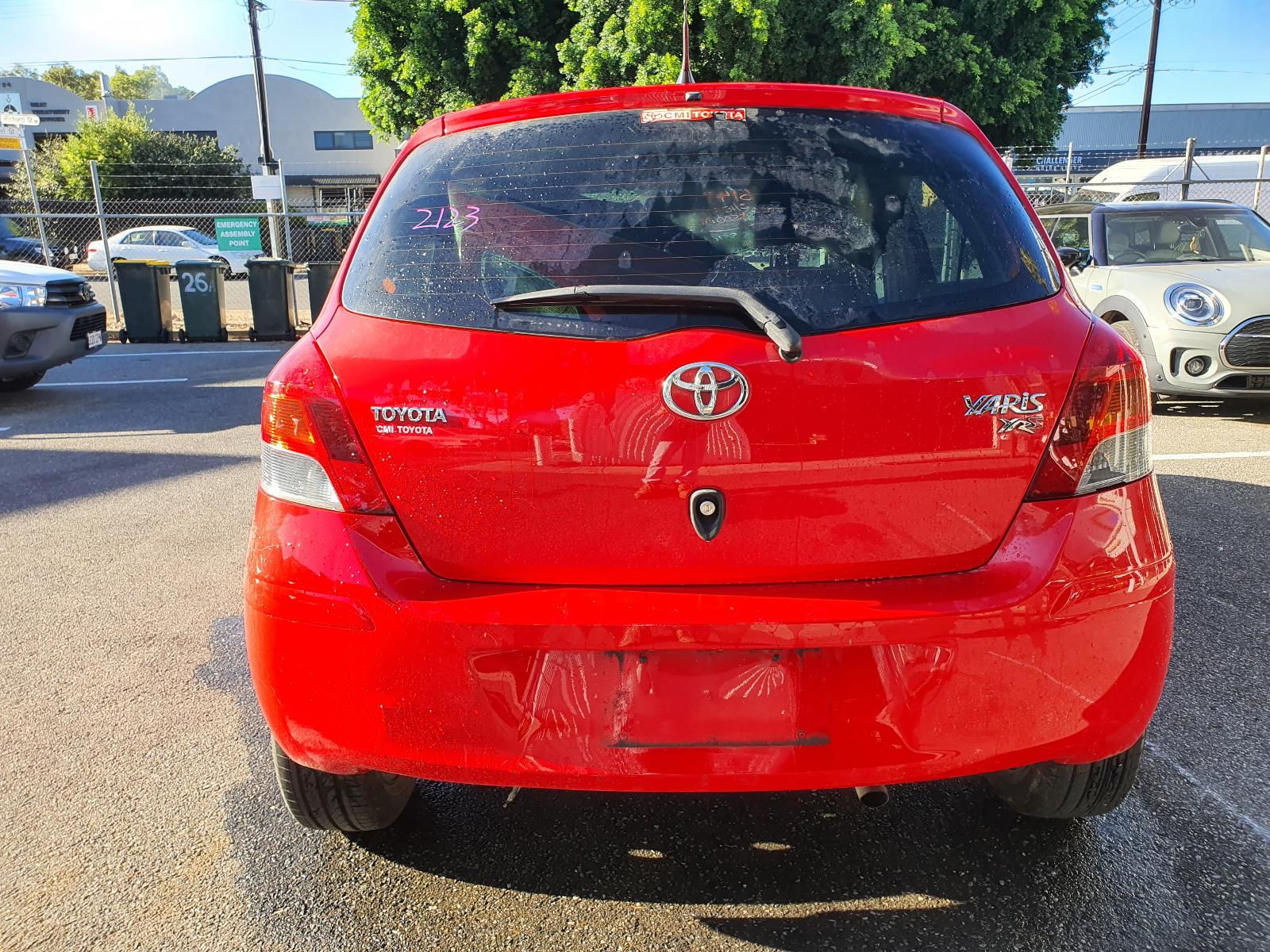 View Auto part Fuse Box Toyota Yaris 2010