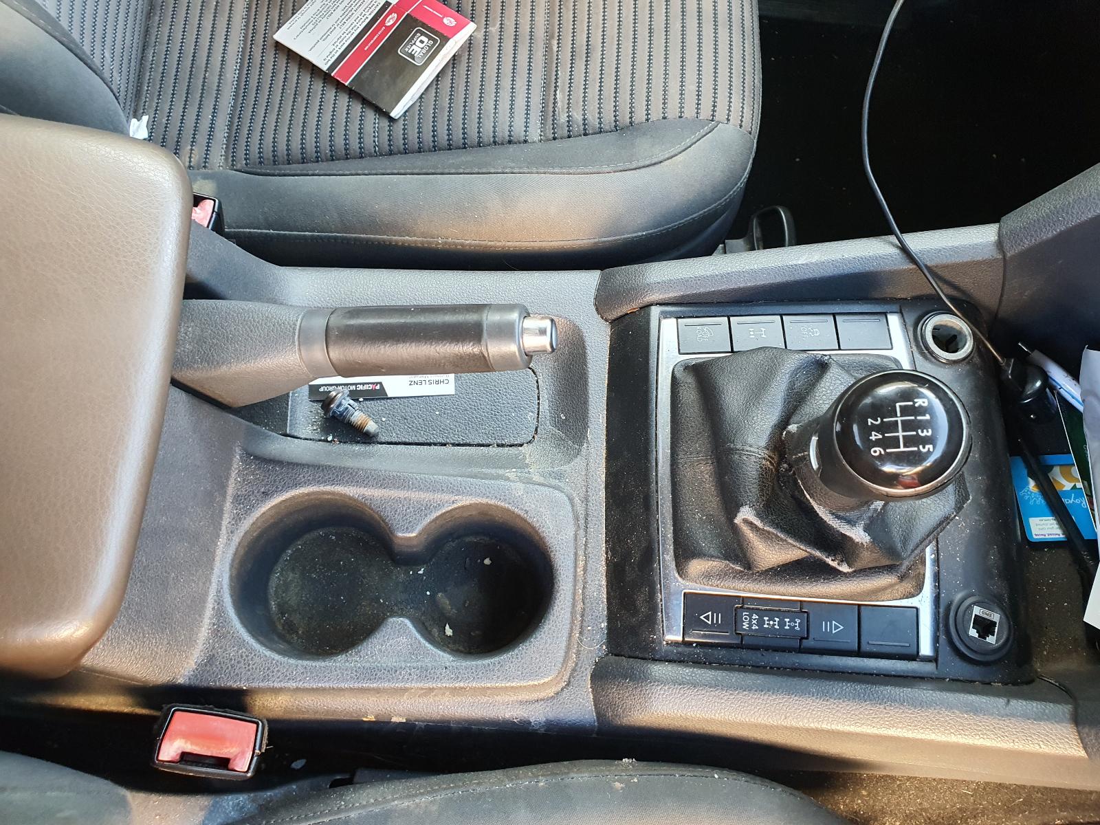 View Auto part Bonnet Volkswagen Amarok 2011