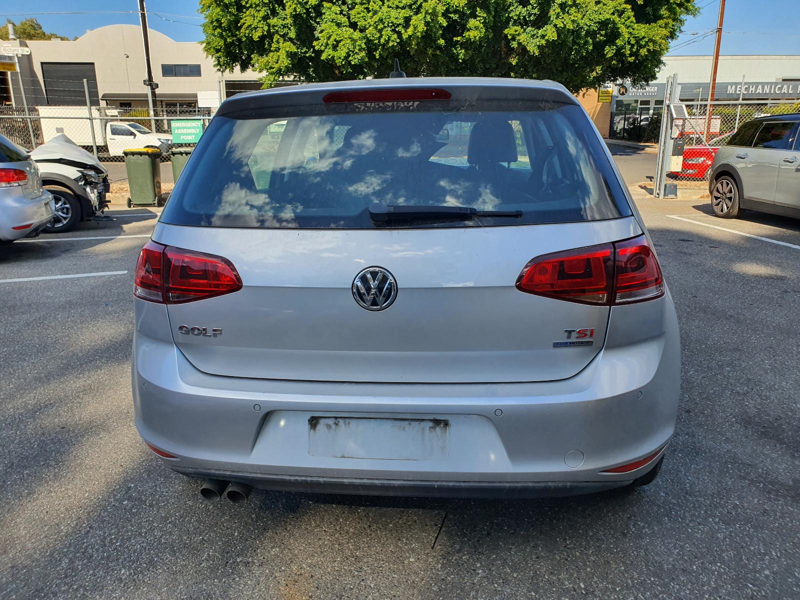 View Auto part Left Rear 1/4 Door Glass Volkswagen Golf 2013