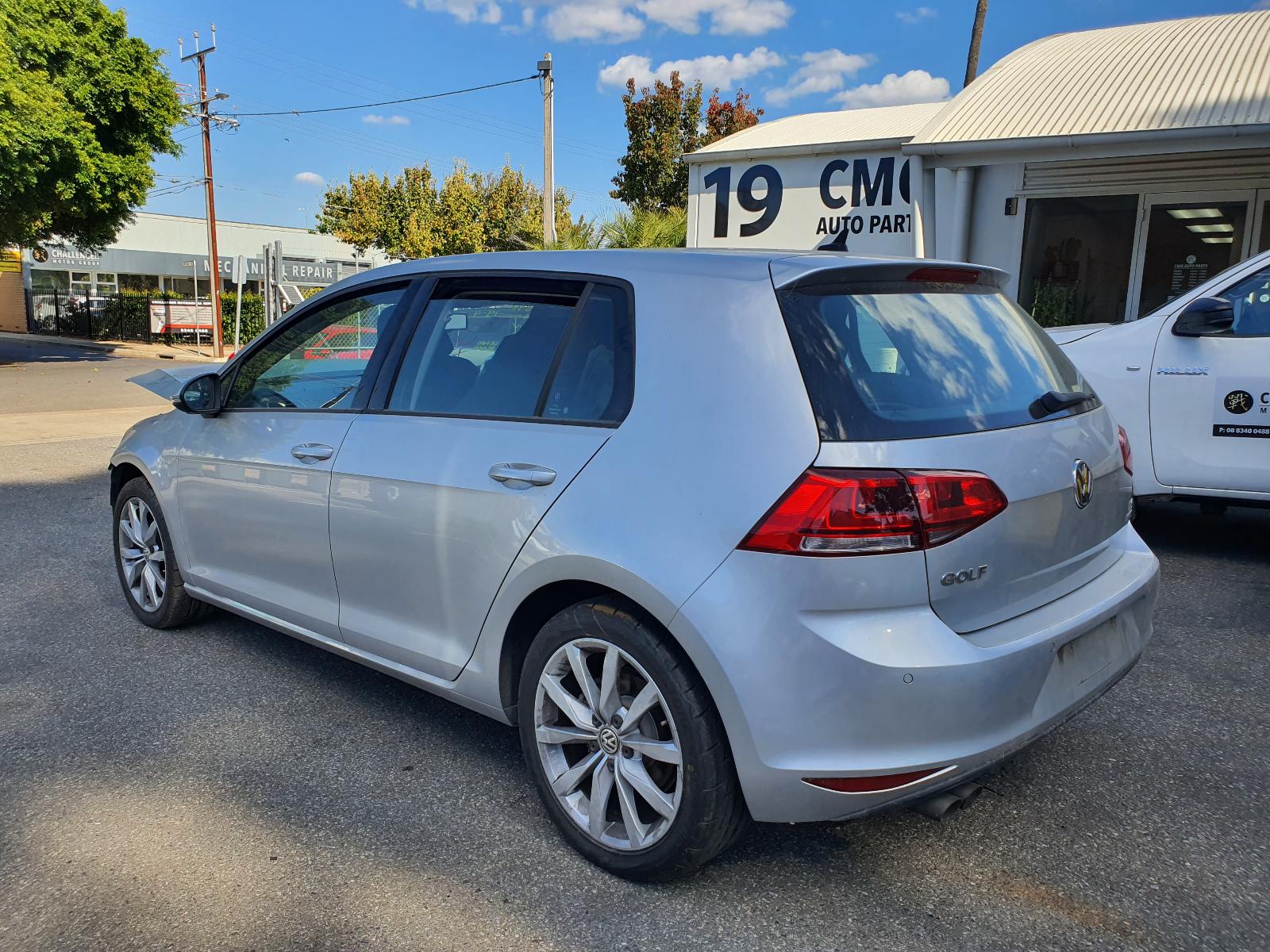 View Auto part Right Driveshaft Volkswagen Golf 2013