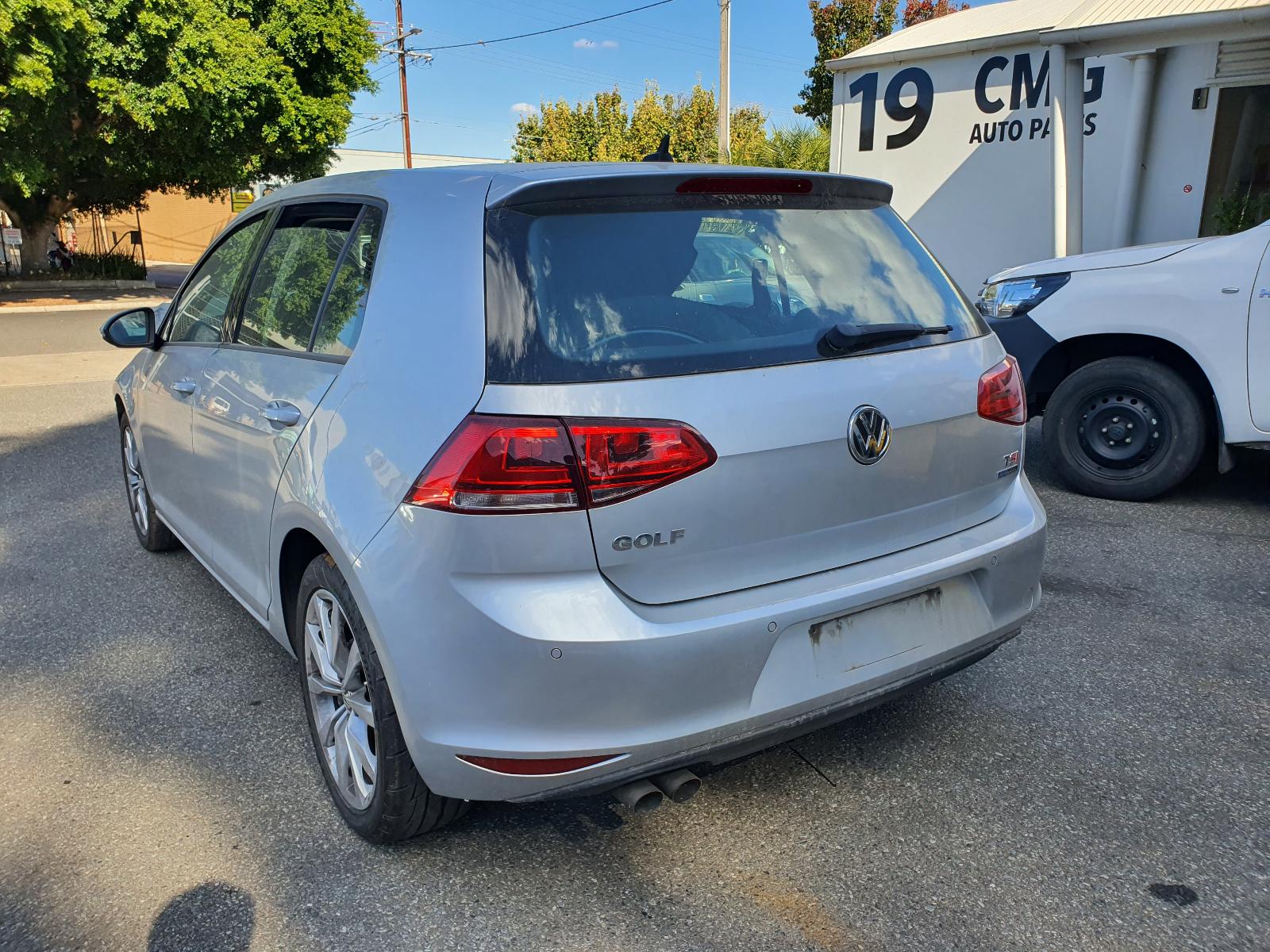 View Auto part Left Rear 1/4 Door Glass Volkswagen Golf 2013