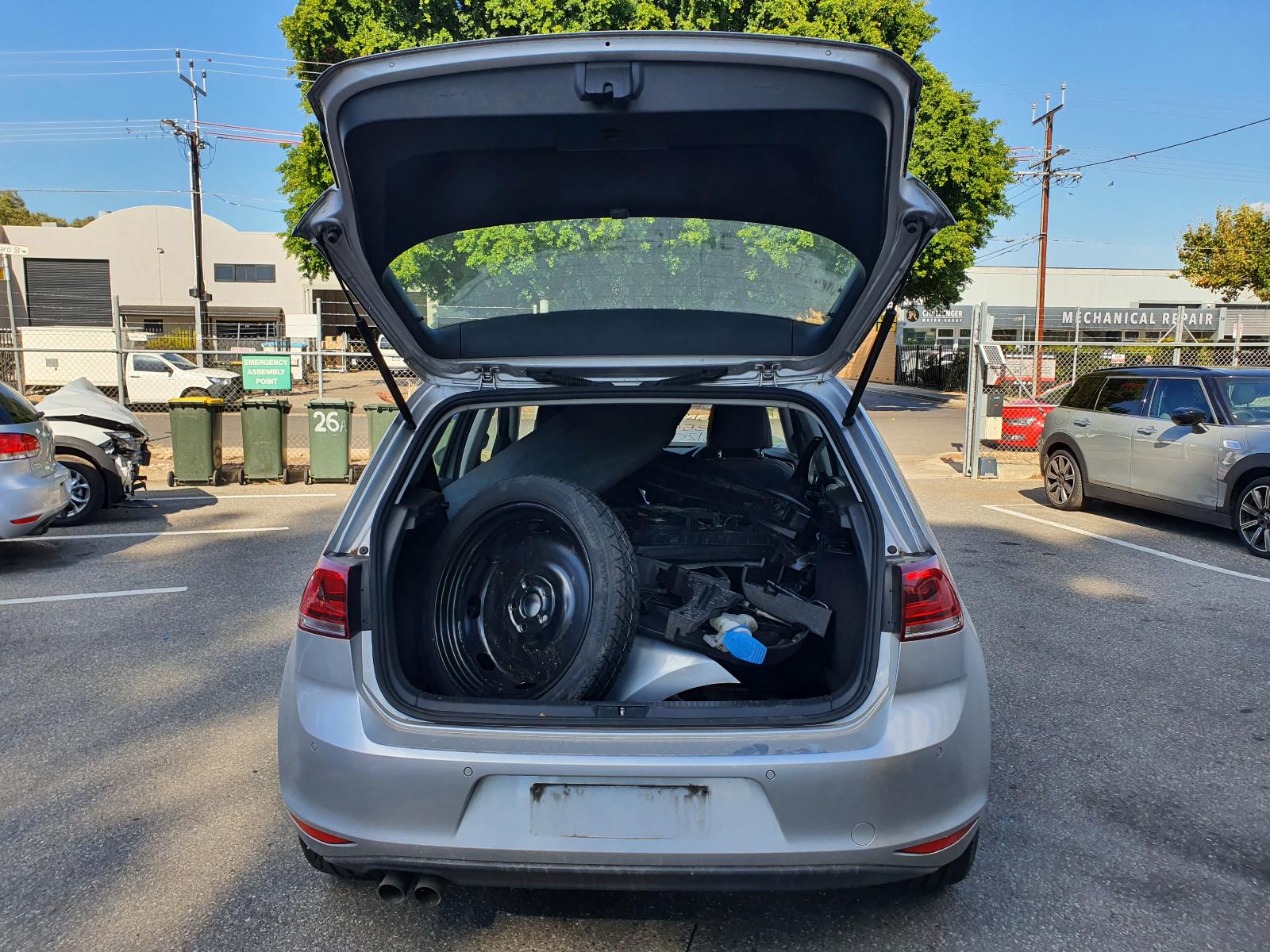 View Auto part Left Rear 1/4 Door Glass Volkswagen Golf 2013