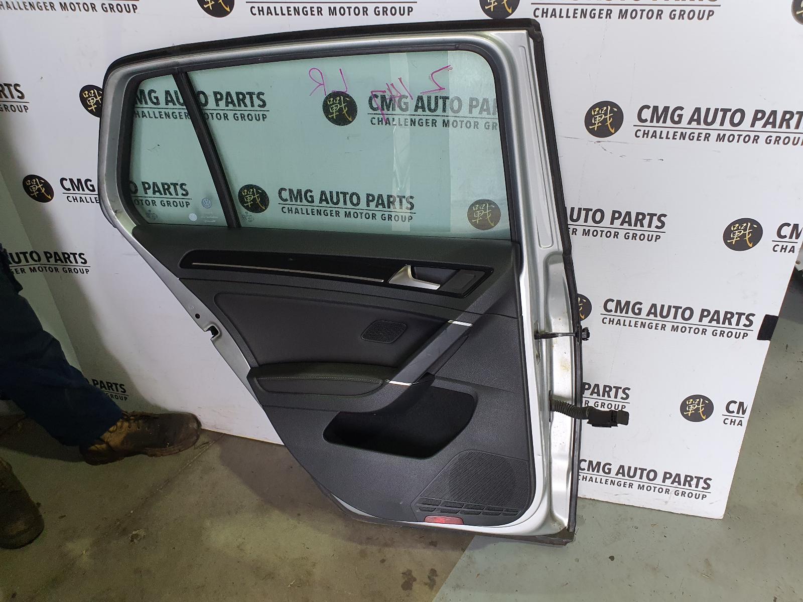2013 Volkswagen Golf Left Rear Wnd Reg/Motor View Auto part Left Rear Wnd Reg/Motor Volkswagen Golf 2013