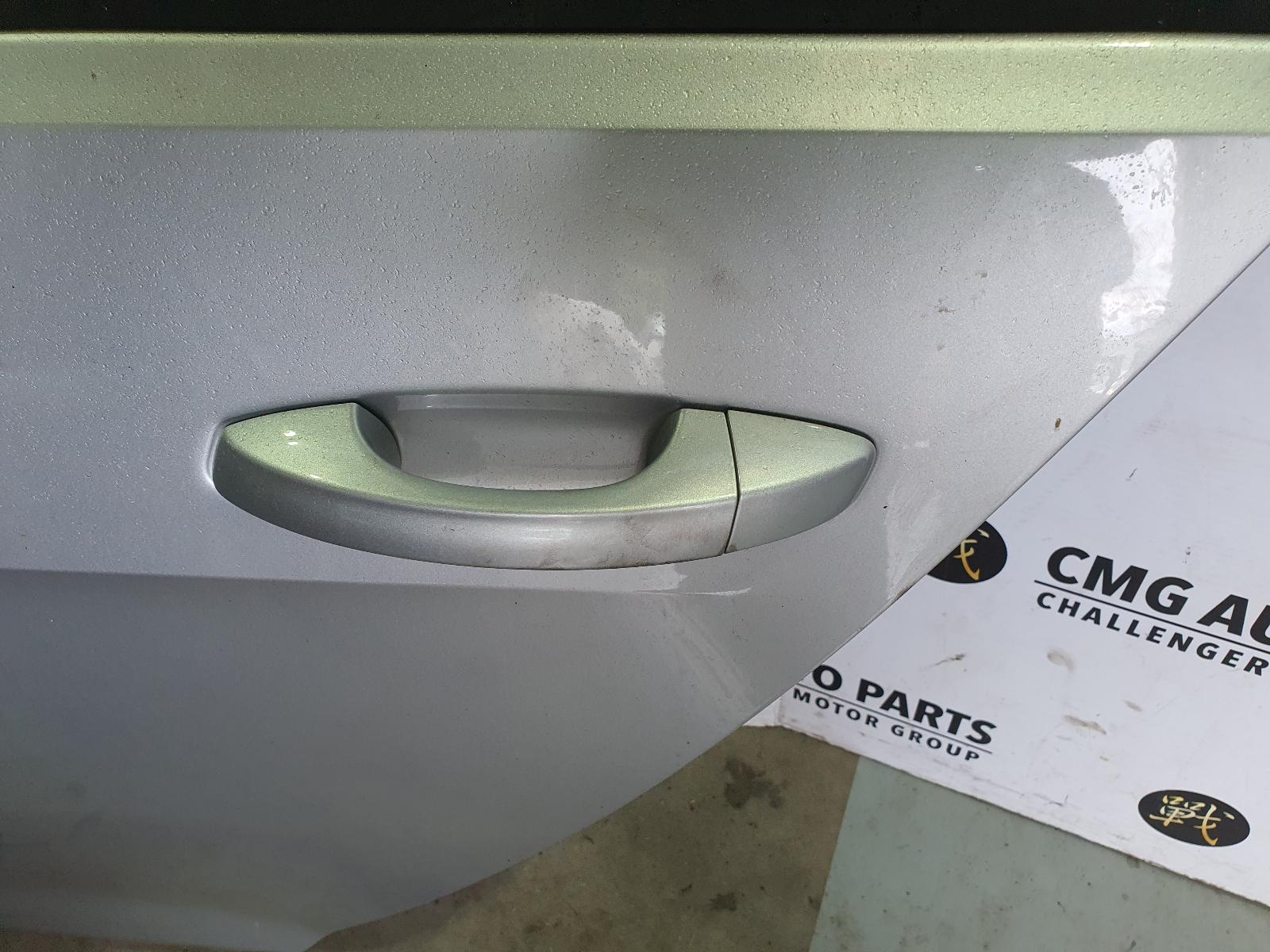 View Auto part Door Handle Volkswagen Golf 2013