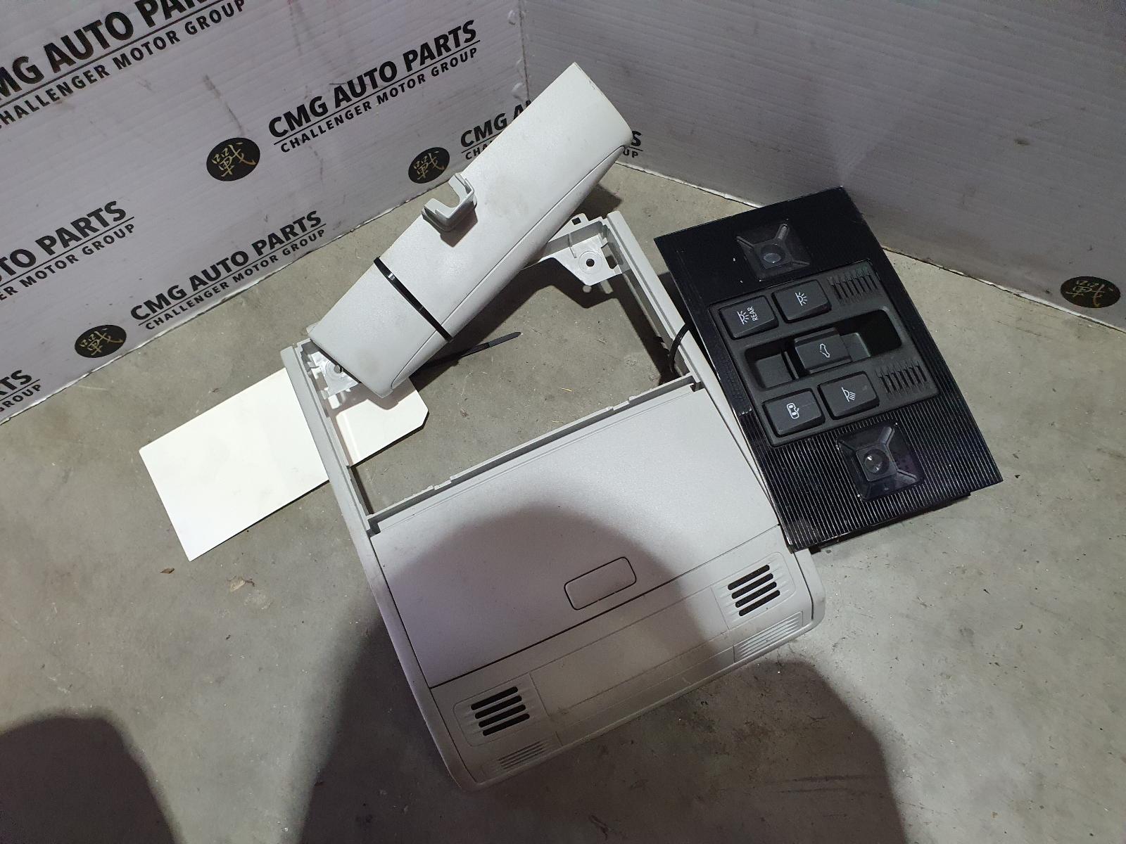 View Auto part Courtesy Light Volkswagen Golf 2013