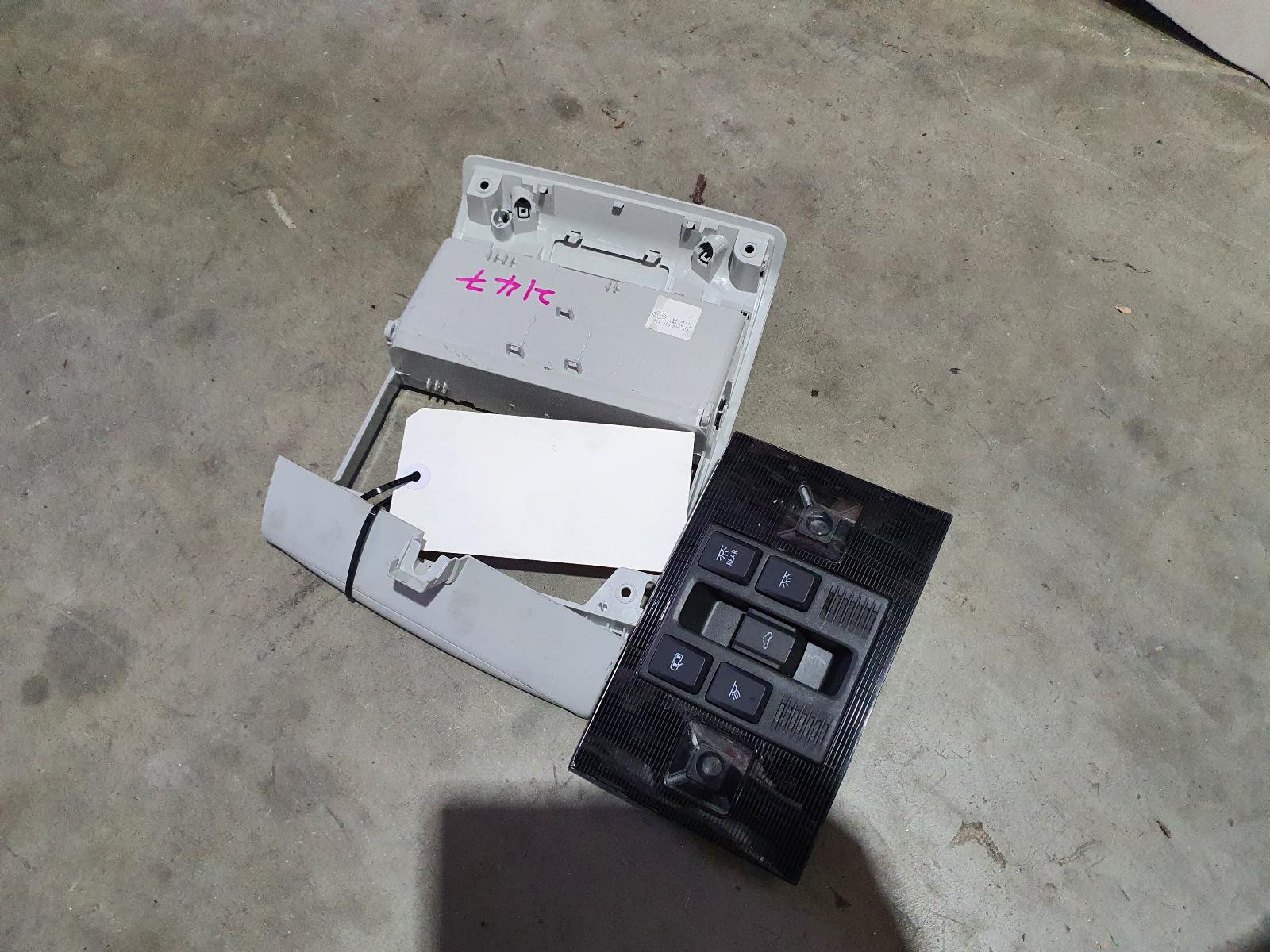 View Auto part Courtesy Light Volkswagen Golf 2013