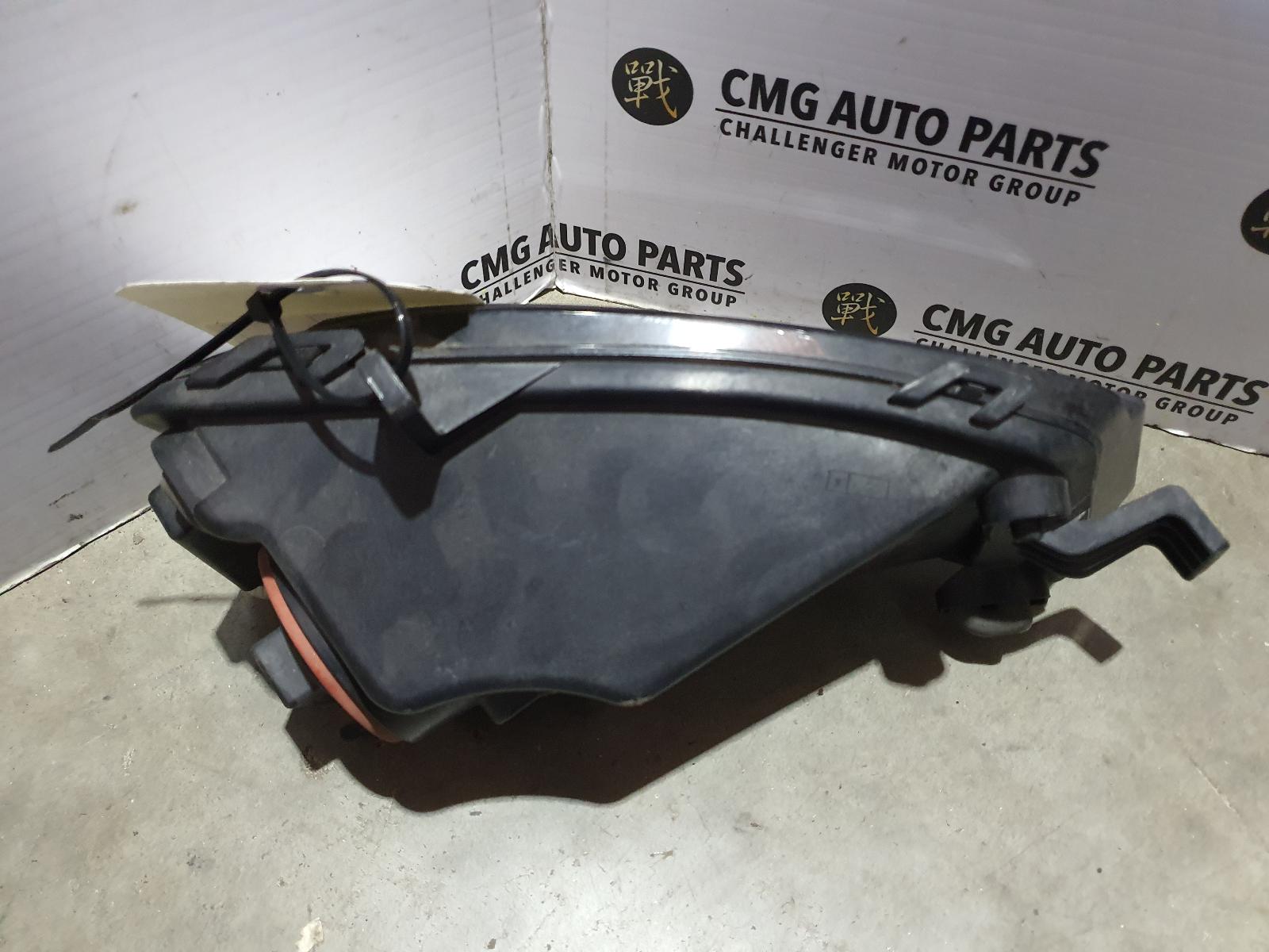 View Auto part Left Indicator/Fog/Side Volkswagen Golf 2013