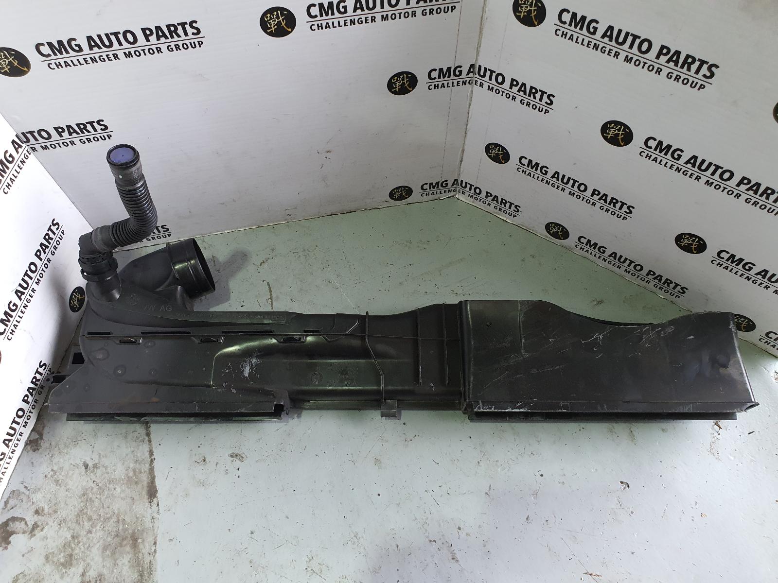 View Auto part Air Cleaner Duct/Hos Volkswagen Golf 2013