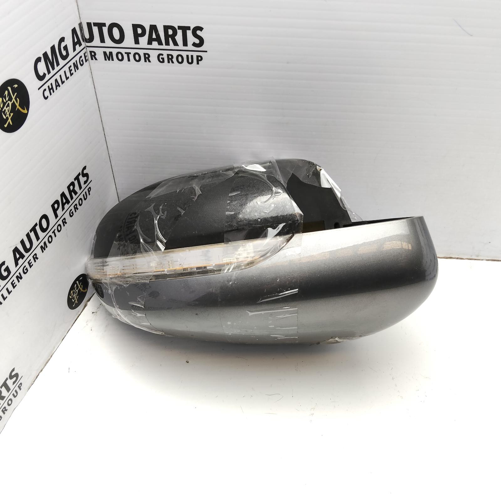 2012 Volkswagen Golf Left Door Mirror View Auto part Left Door Mirror Volkswagen Golf 2012