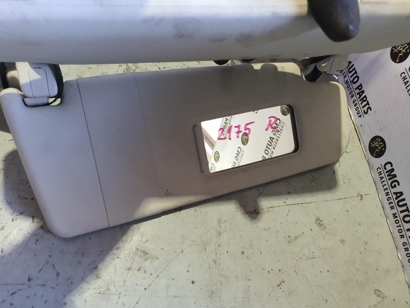 View Auto part Sunvisor Volkswagen Golf 2012