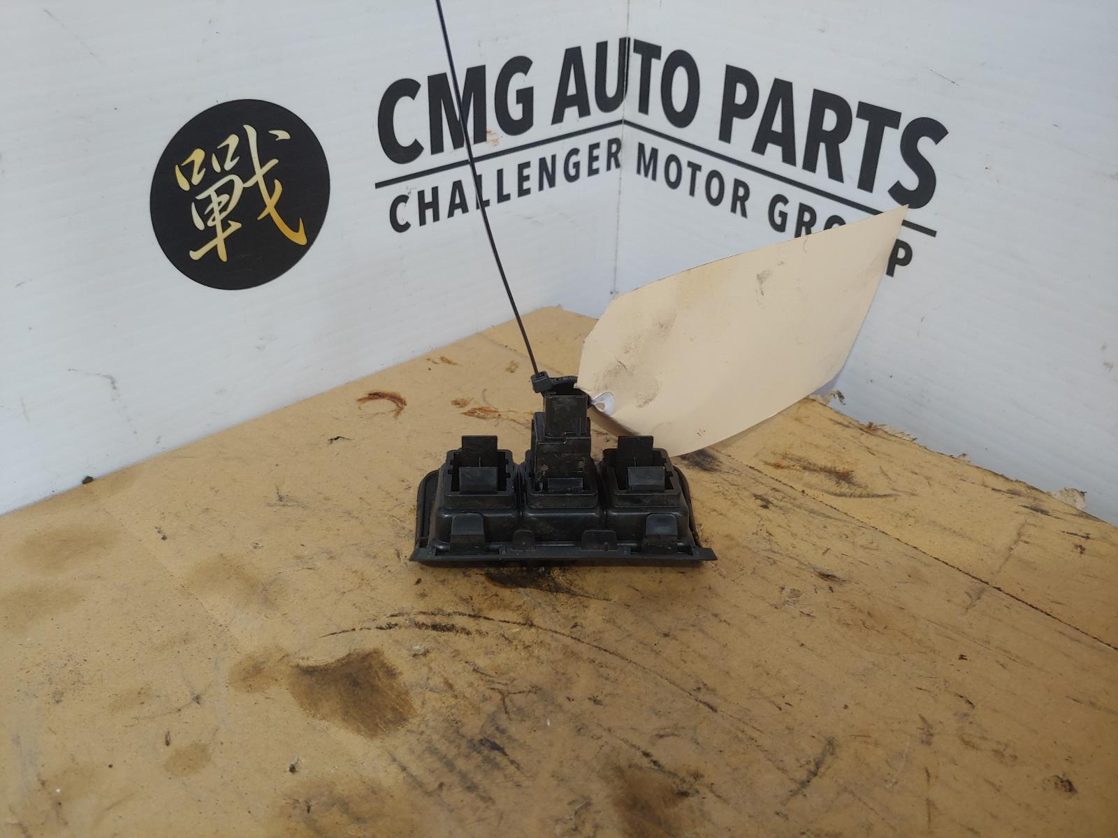 2016 Toyota Camry Misc Switch/Relay View Auto part Misc Switch/Relay Toyota Camry 2016