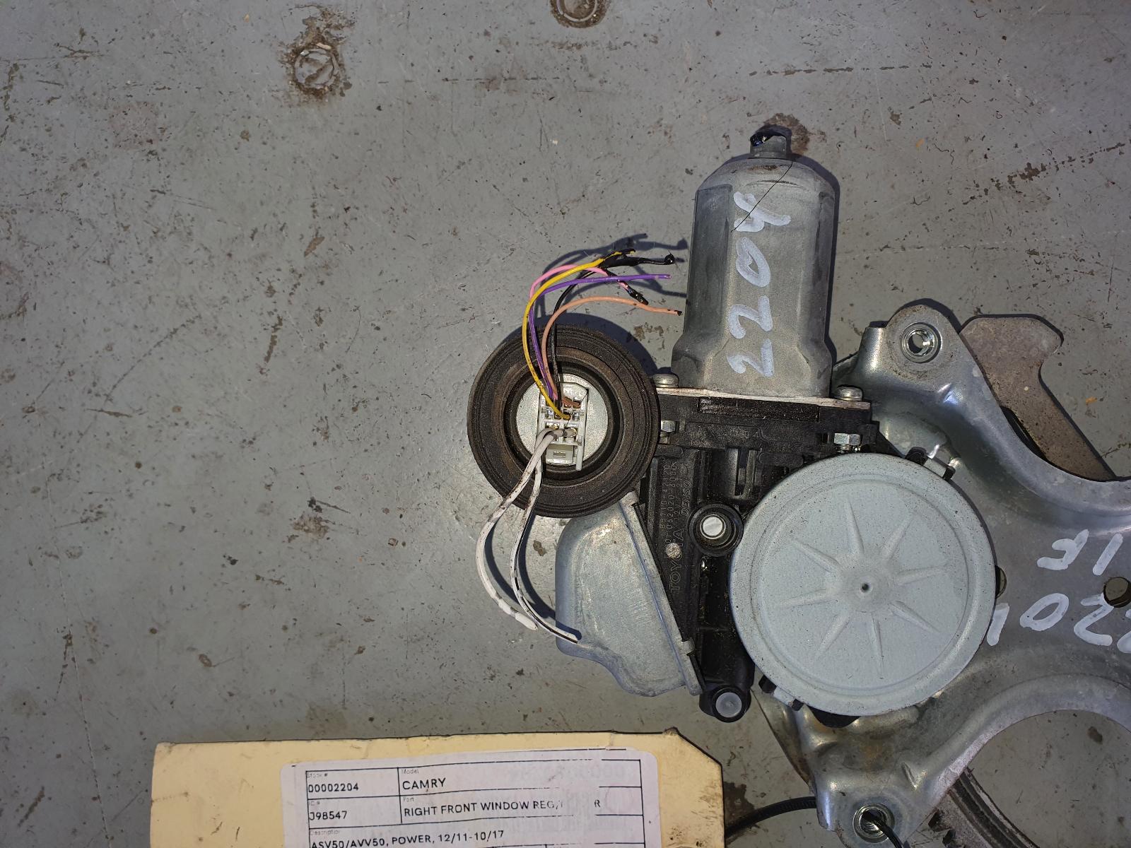View Auto part Right Front Window Reg/Motor Toyota Camry 2016