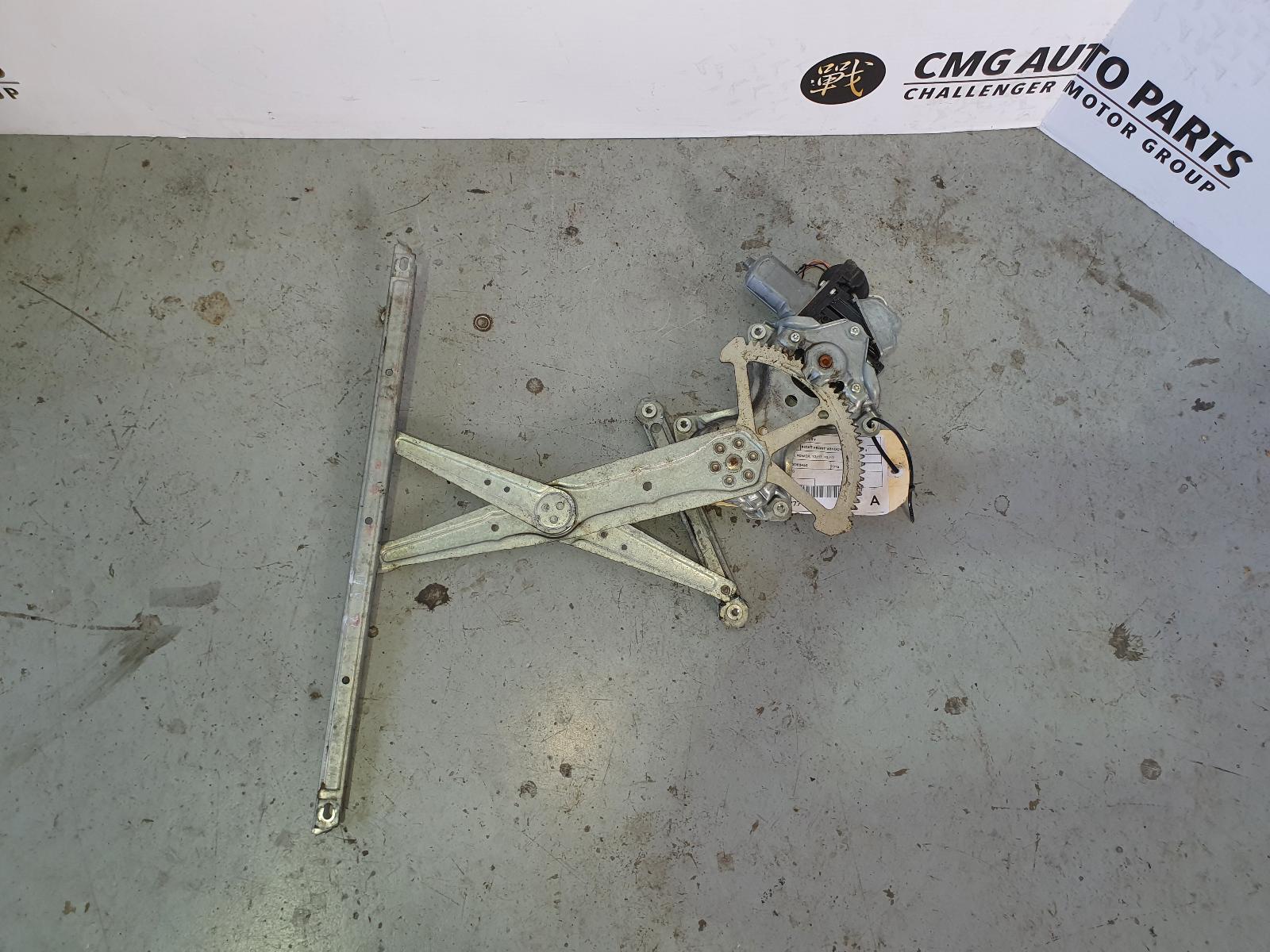 View Auto part Right Front Window Reg/Motor Toyota Camry 2016