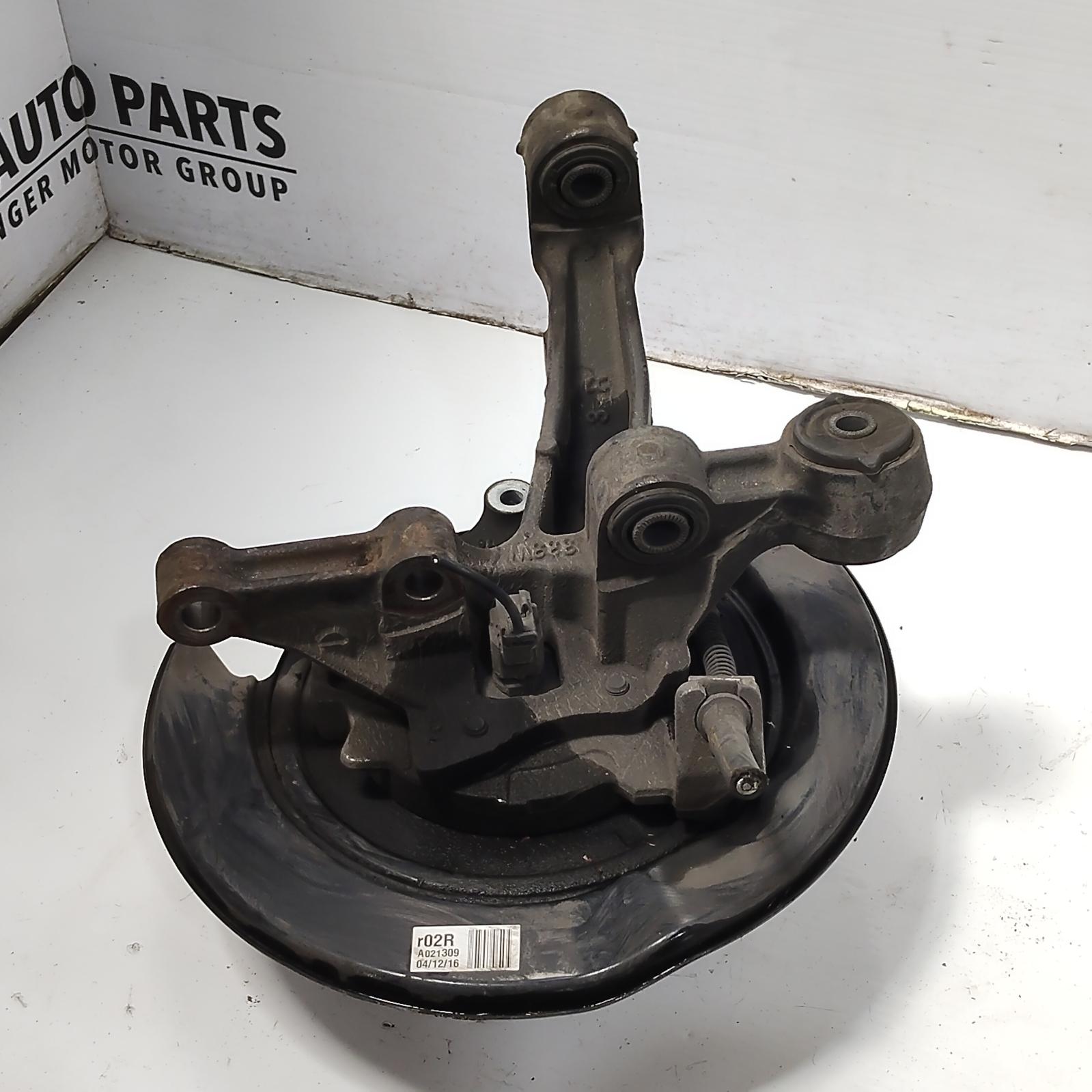 View Auto part Right Rear Hub Assembly Toyota Camry 2016