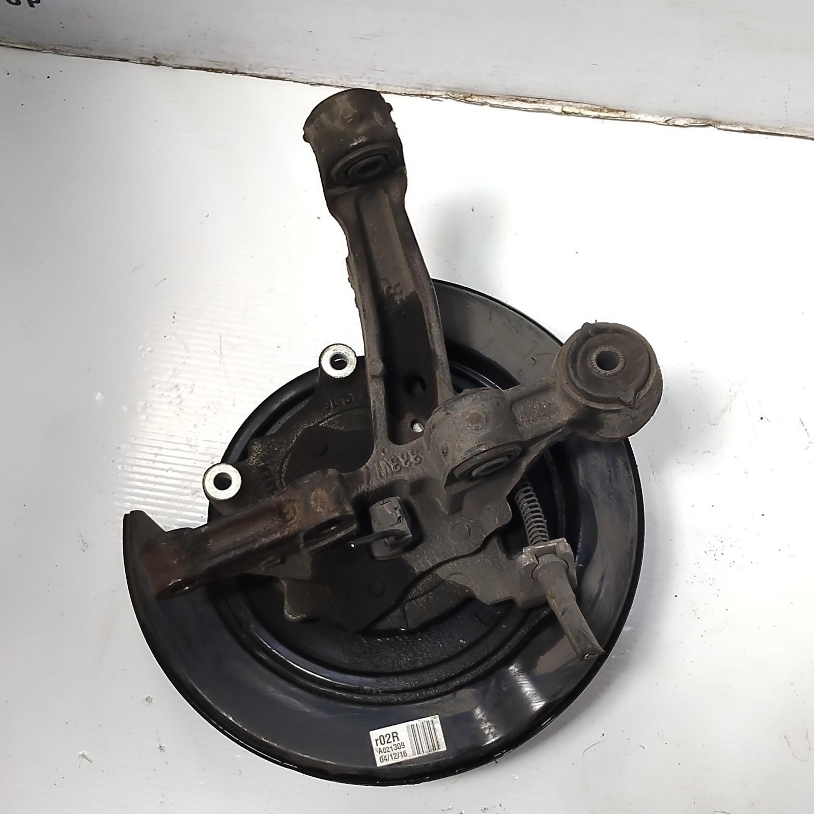View Auto part Right Rear Hub Assembly Toyota Camry 2016