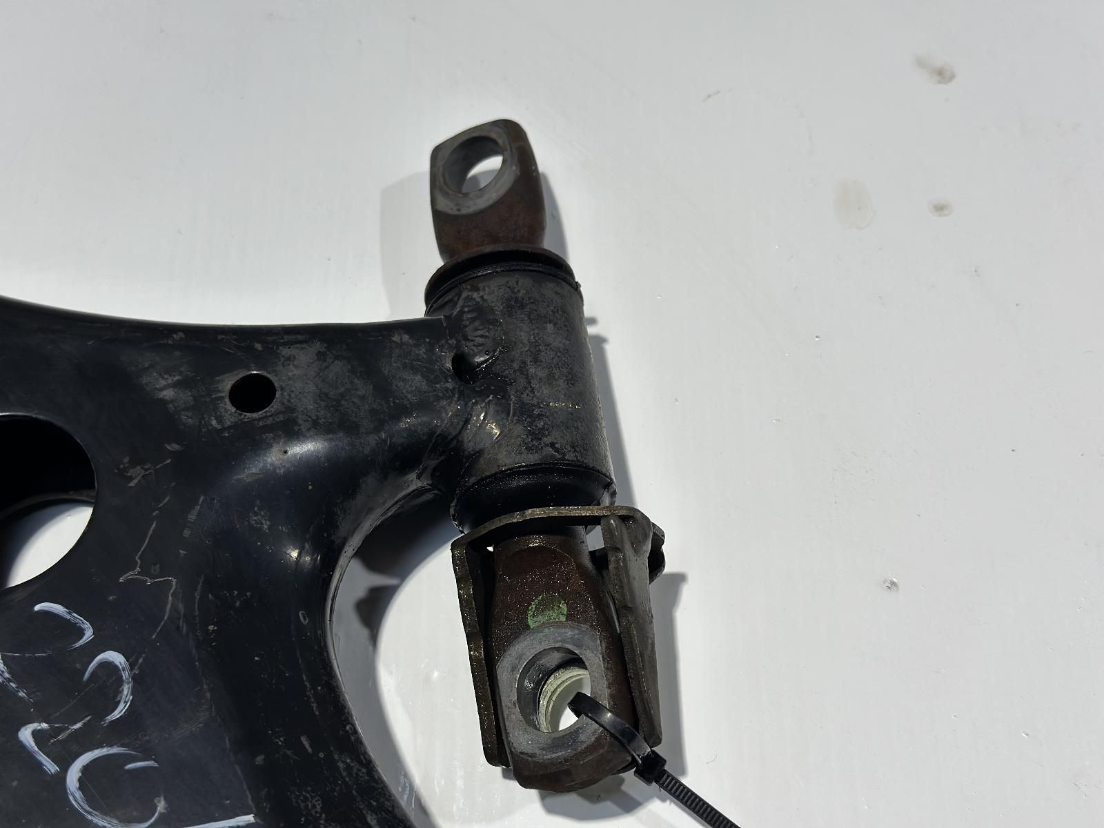 View Auto part Left Front Lower Control Arm Toyota Camry 2016