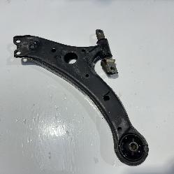 View Auto part Right Front Lower Control Arm Toyota Camry 2016