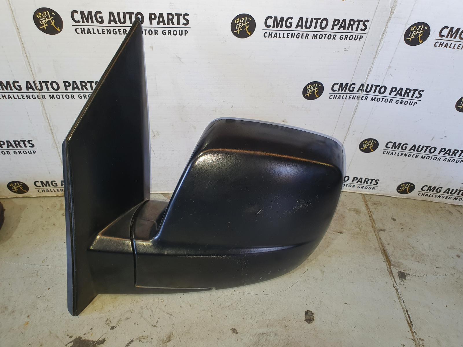 2015 Hyundai Iload/imax Left Door Mirror View Auto part Left Door Mirror Hyundai Iload/imax 2015