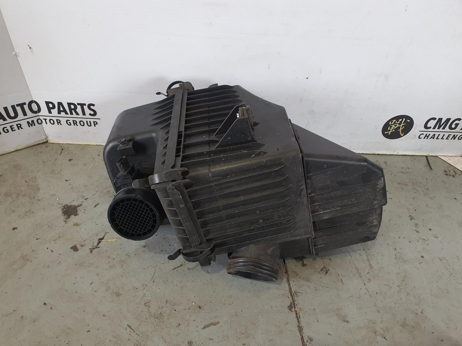 View Auto part Air Cleaner/Box Hyundai Iload/imax 2015