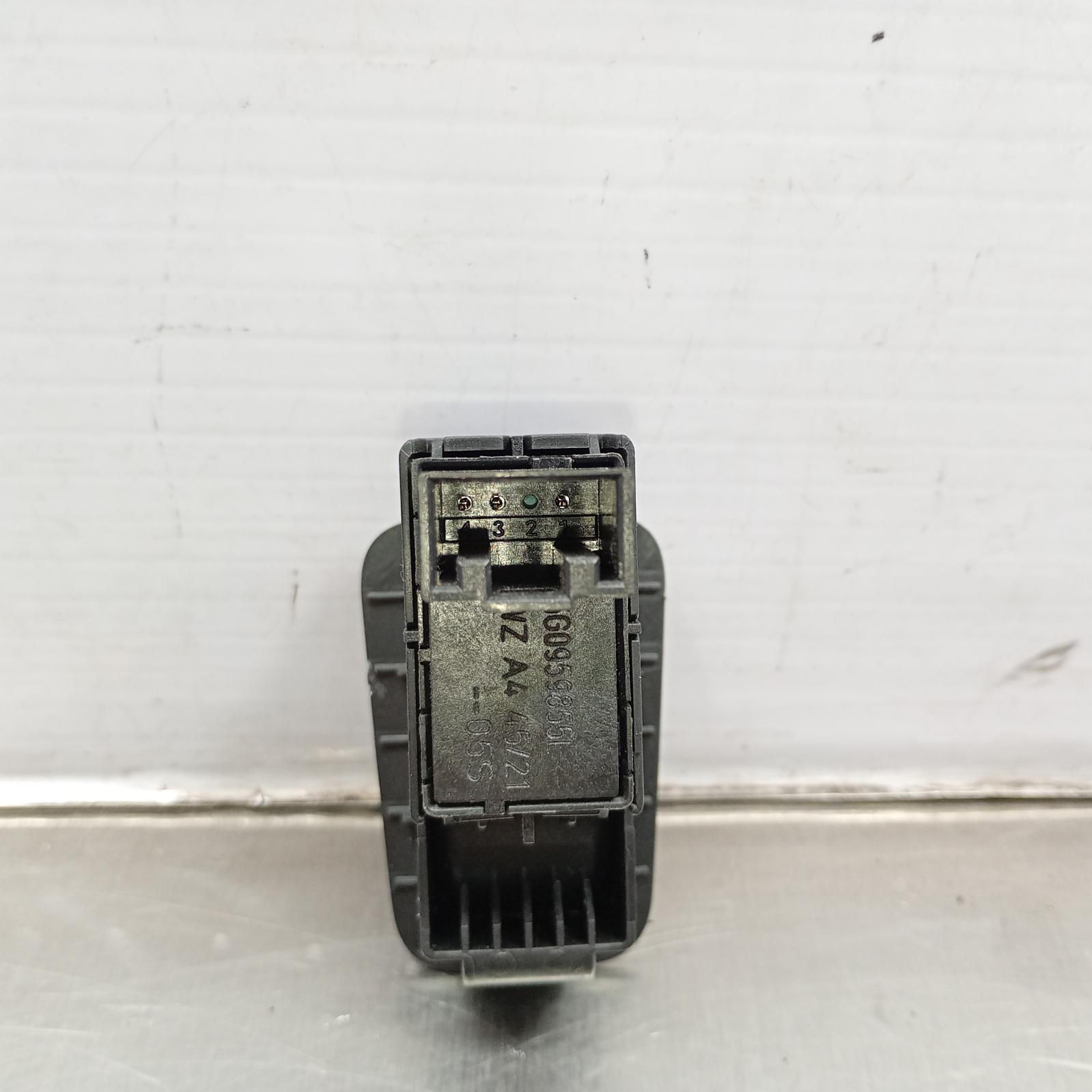 2022 Volkswagen Golf Pwr Dr Wind Switch View Auto part Pwr Dr Wind Switch Volkswagen Golf 2022