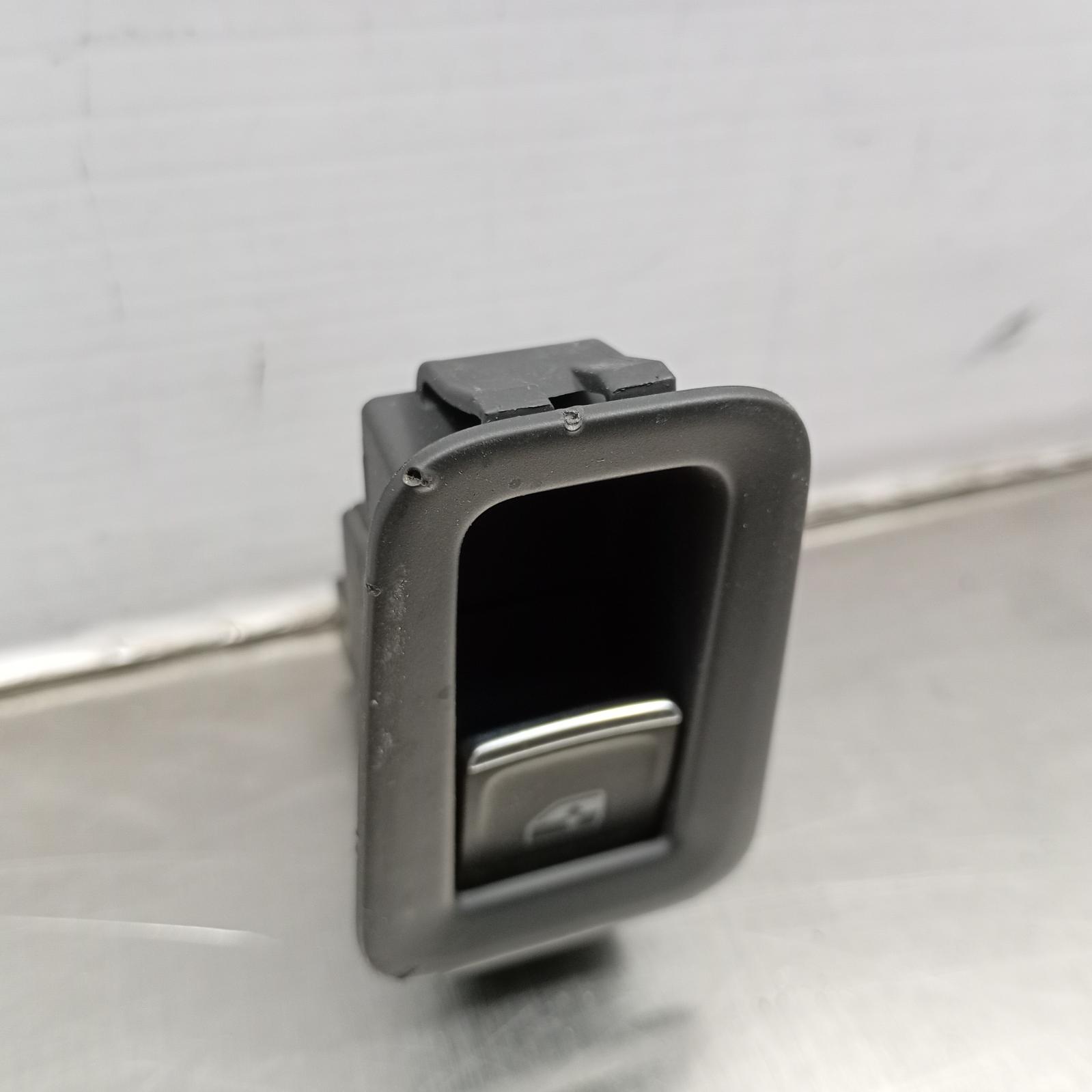 2022 Volkswagen Golf Pwr Dr Wind Switch View Auto part Pwr Dr Wind Switch Volkswagen Golf 2022