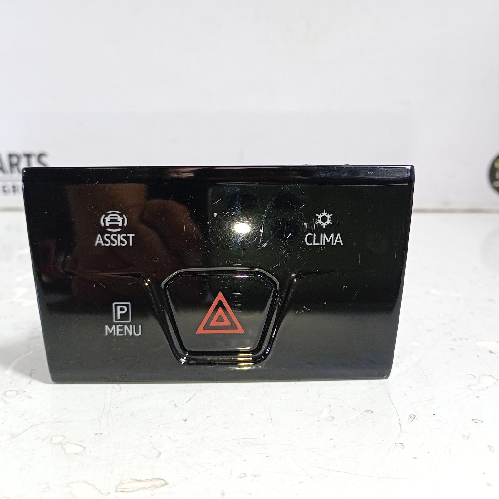 View Auto part Flasher/Hazard Relay Volkswagen Golf 2022