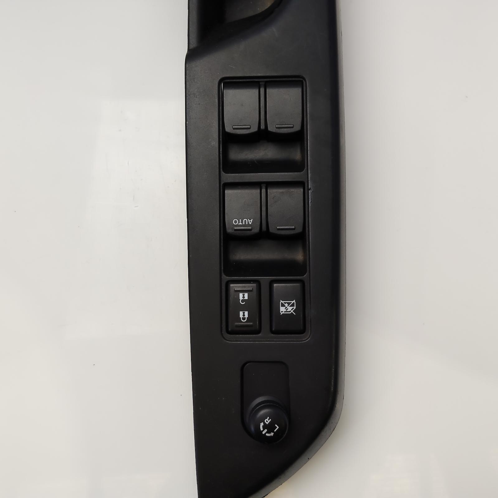 View Auto part Pwr Dr Wind Switch Suzuki Swift 2012
