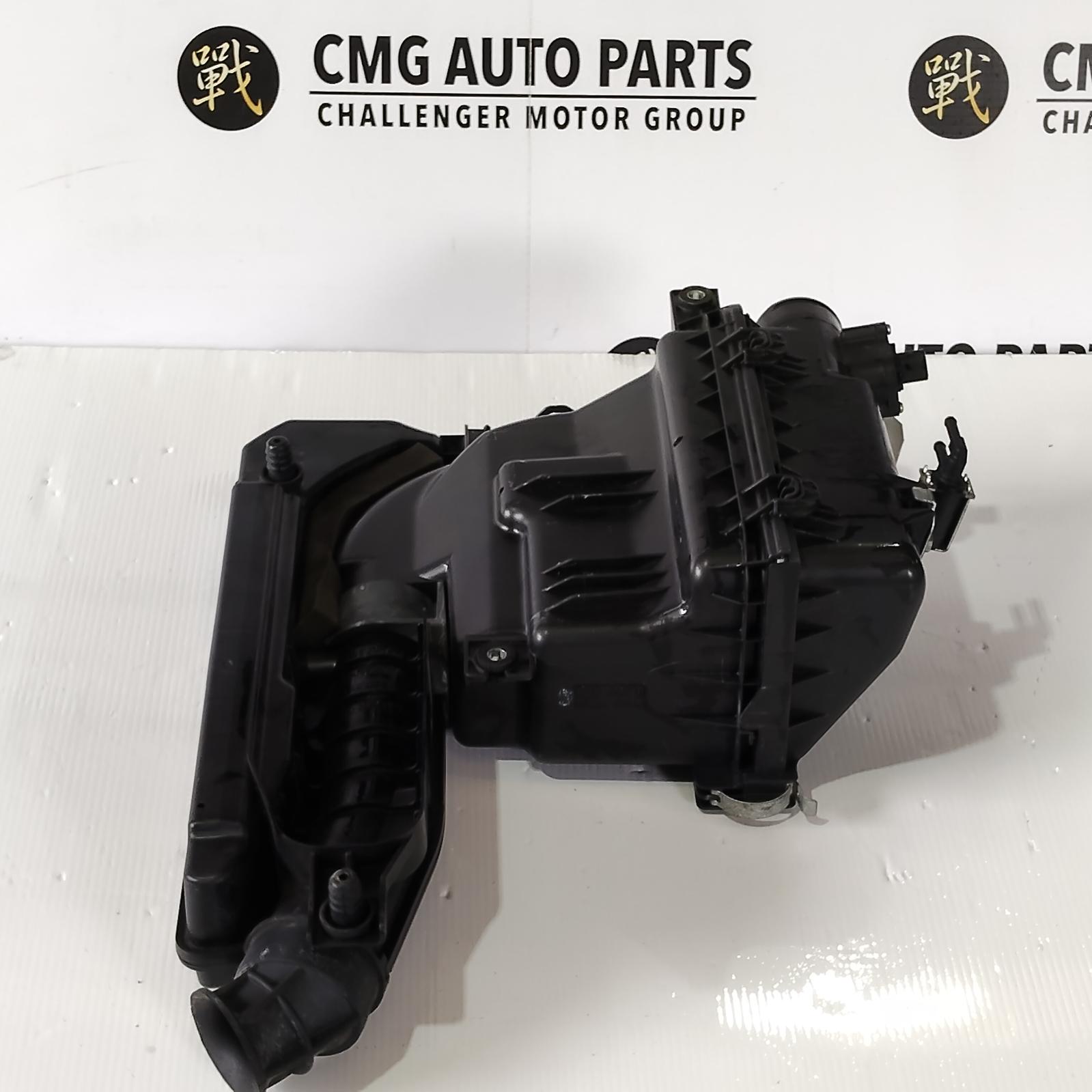 View Auto part Air Cleaner/Box Suzuki Swift 2012