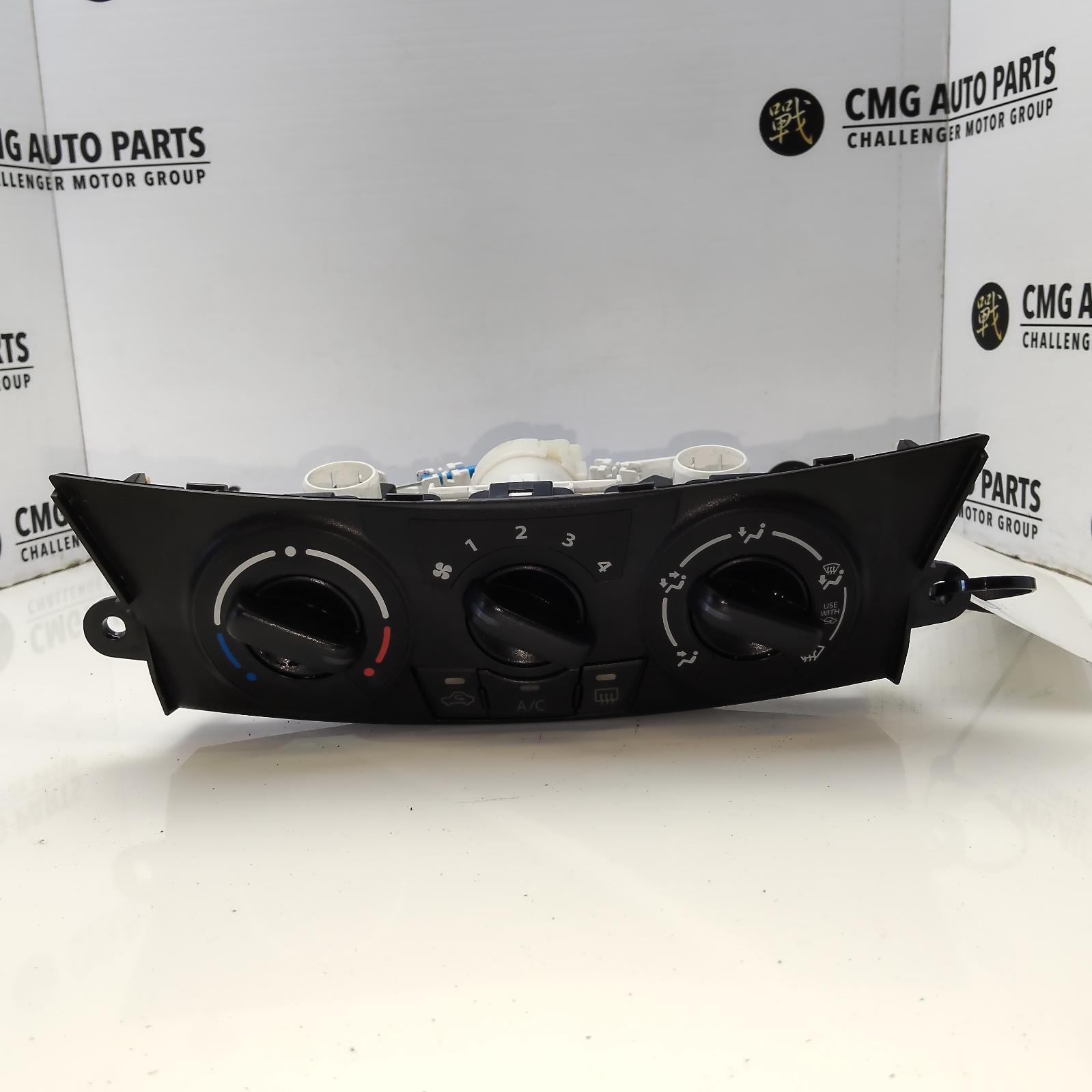 View Auto part Heater/Ac Controls Suzuki Swift 2012