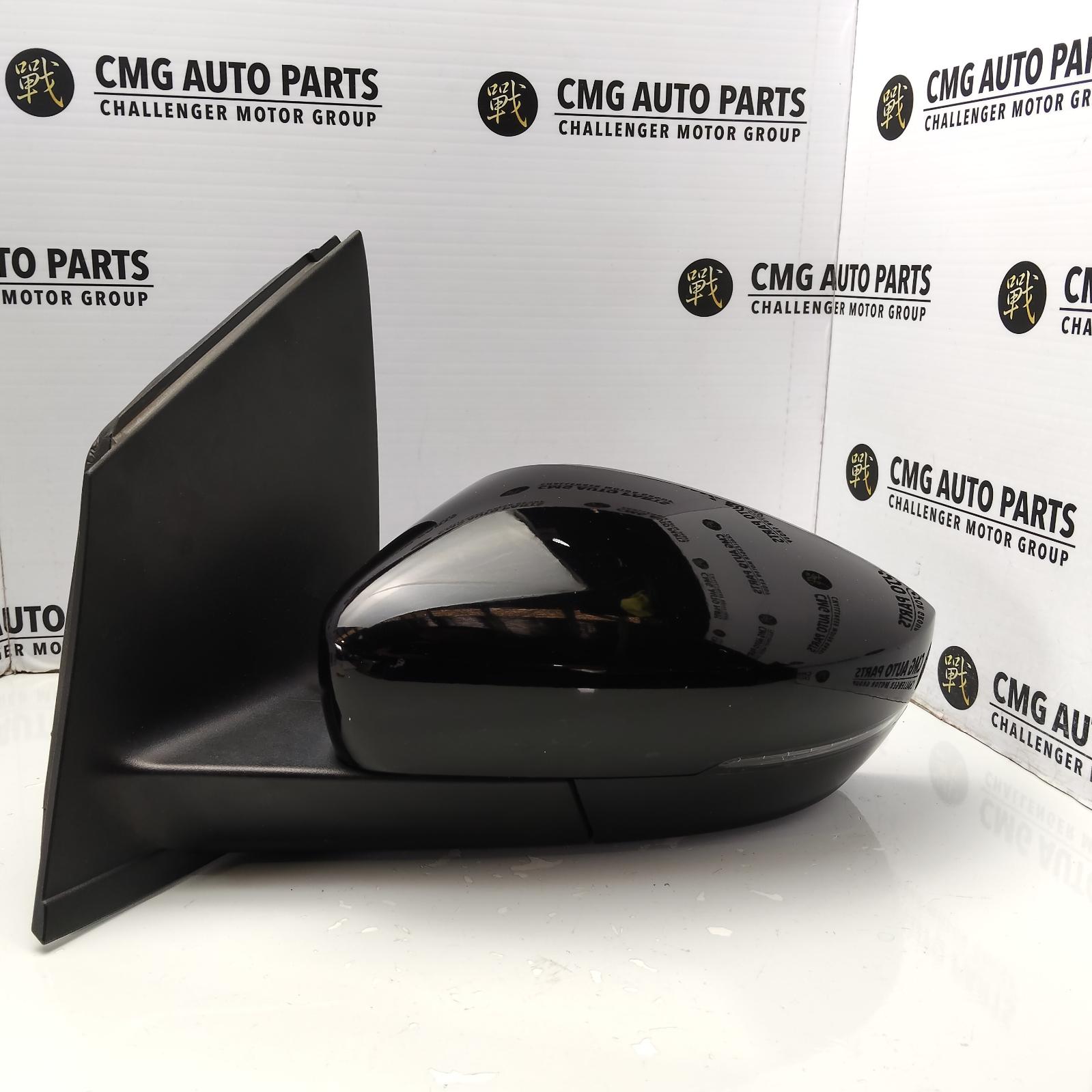 2012 Volkswagen Polo Left Door Mirror View Auto part Left Door Mirror Volkswagen Polo 2012